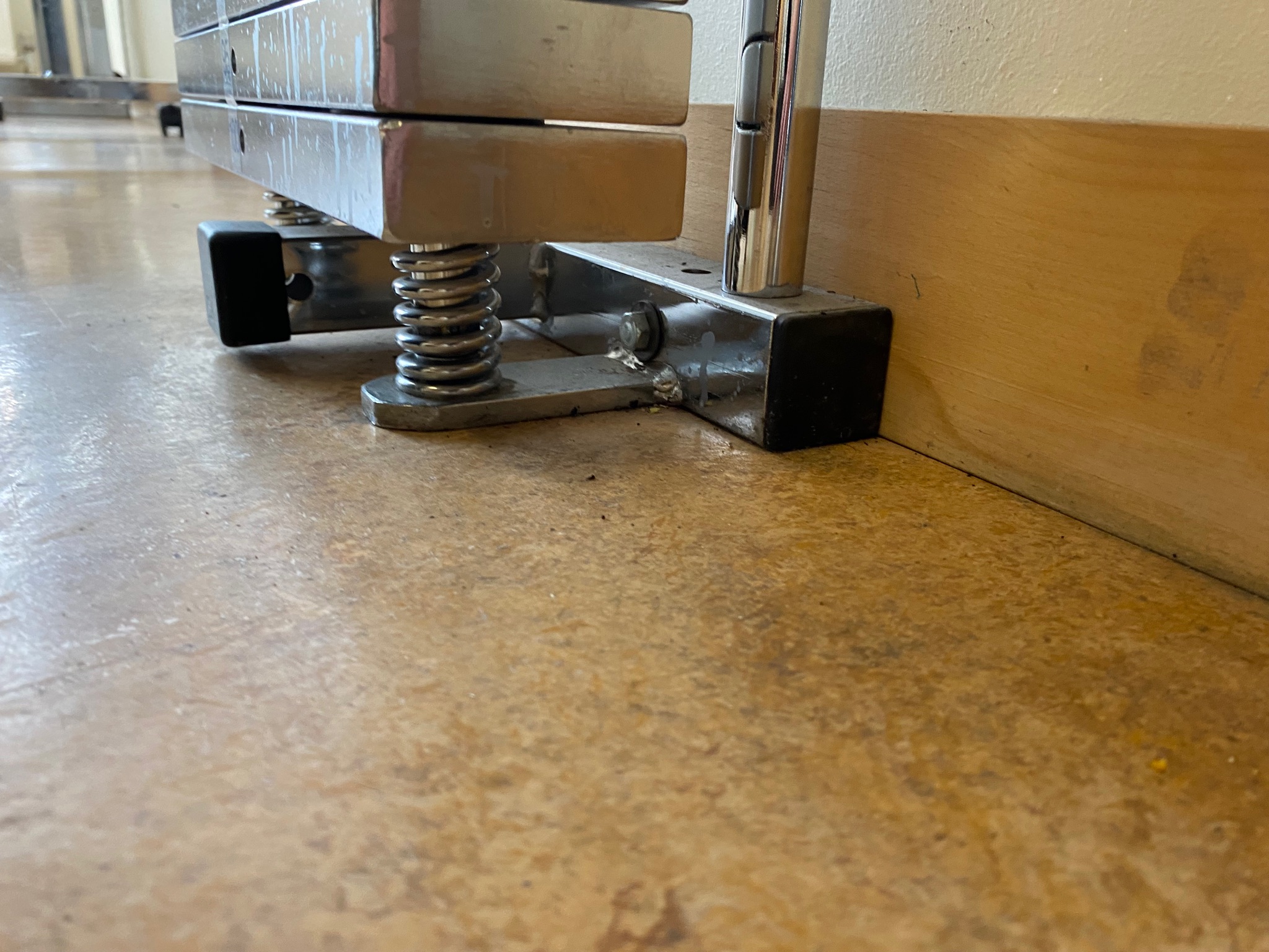 SELT / SOLD Pressutæki / Chest-Shoulder press 12