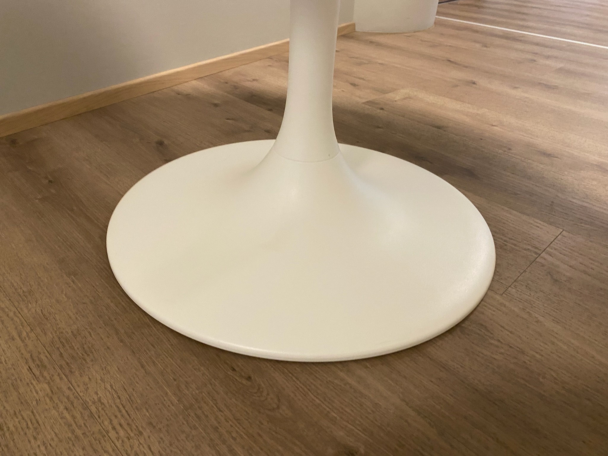 SELT / SOLD Hringborð frá IKEA (Docksta) - 1 stk. 5