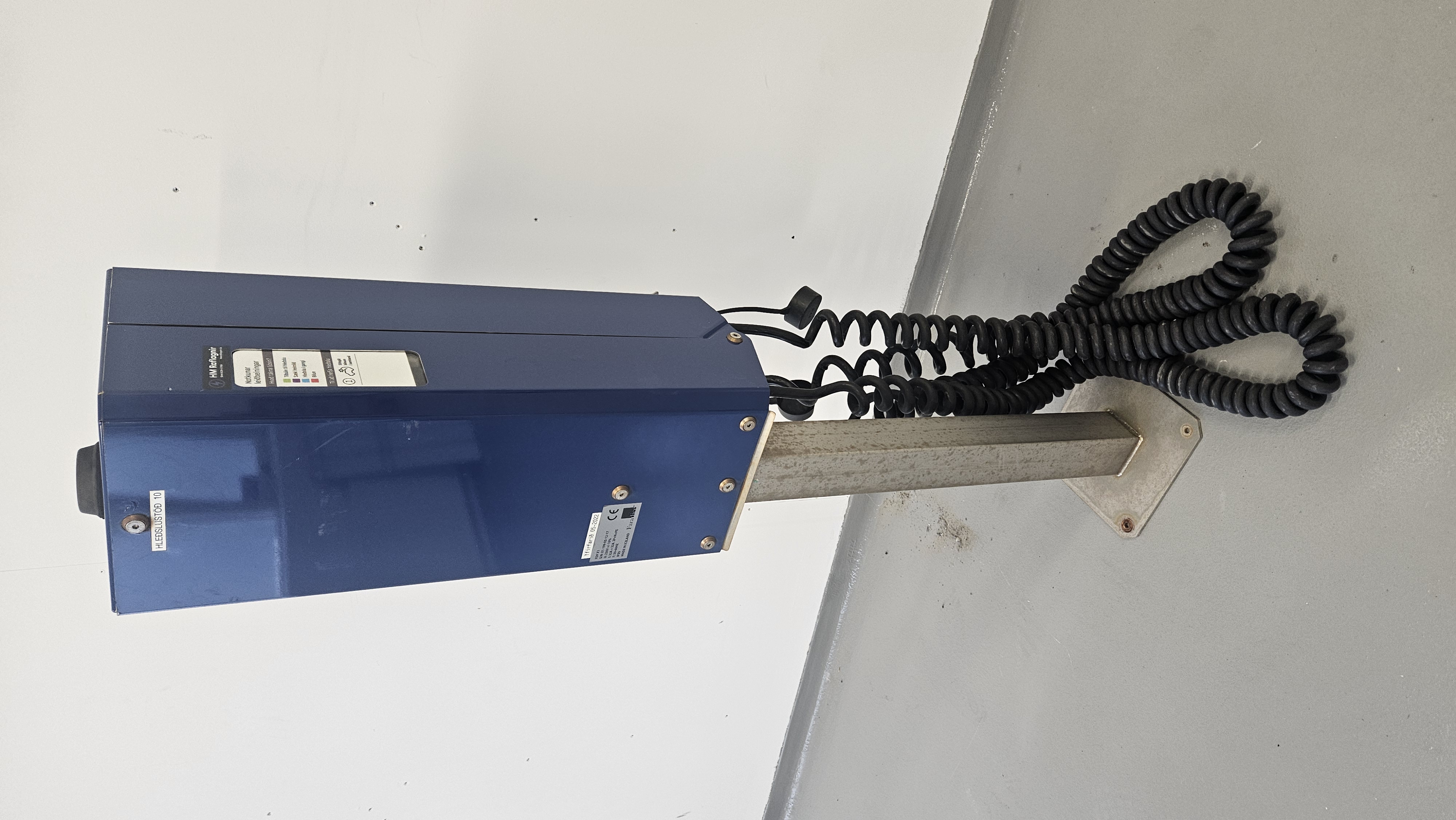 SELT / SOLD Hleðslustöð fyrir tvo bíla 2*22 KW fyrir heimilið eða fyrirtækið 3