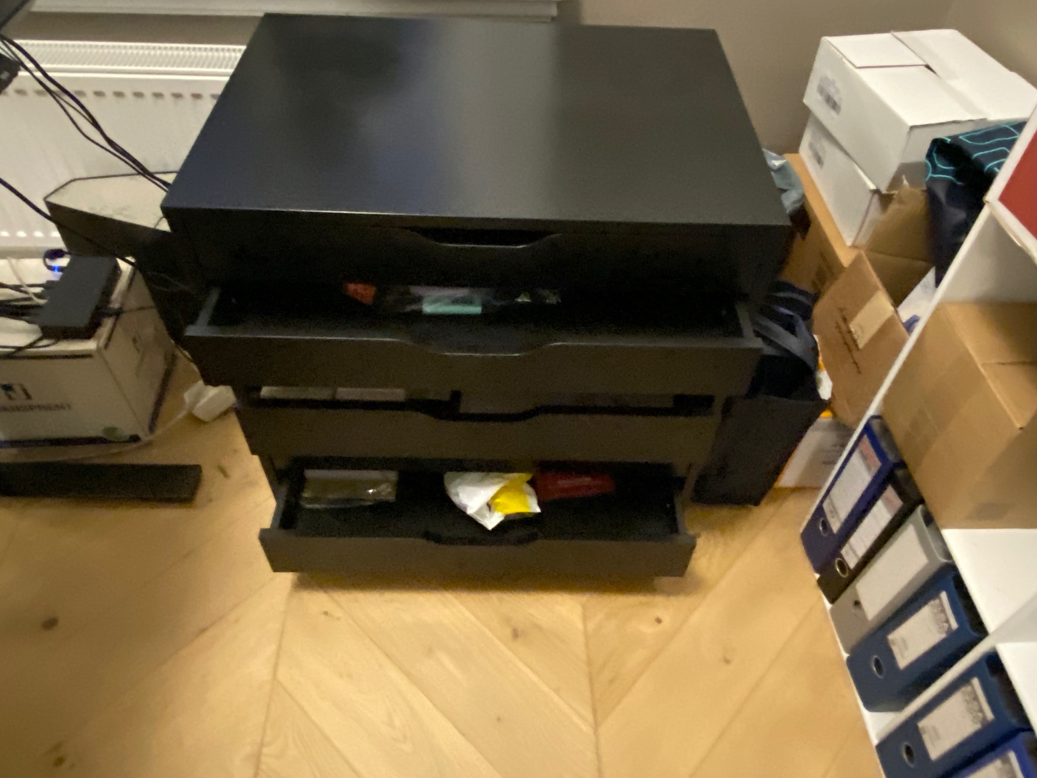 SELT / SOLD - IKEA skúffueining á hjólum 4