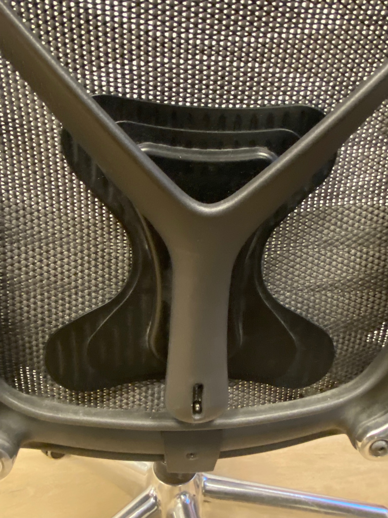 SELT / SOLD Herman Miller Aeron, B stærð 5