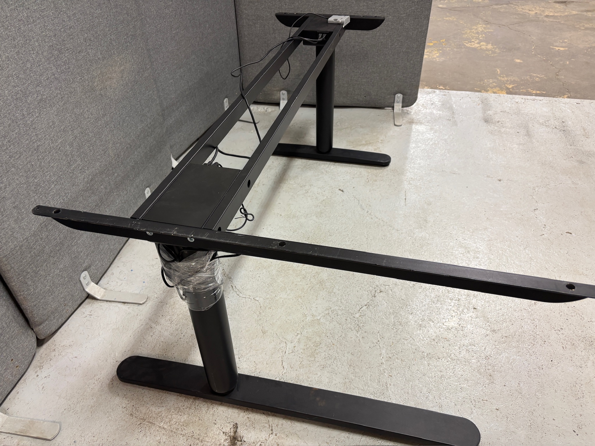 SELT / SOLD IKEA rafmagnsstell, B146 x D96/46 sm. 5