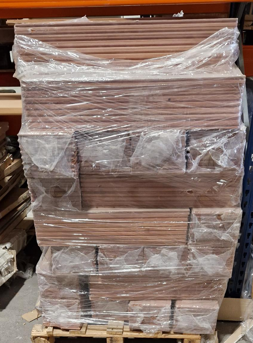 SELT / SOLD - Brasilíu rósaviður gegnheilt parket 18mm þykkt - 300-350 f 5