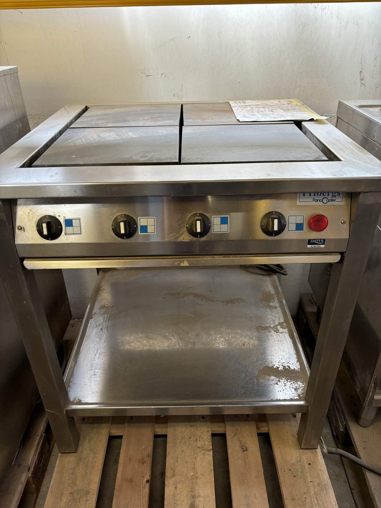 SELT / SOLD Fribergs flatpanna frá Fastus - Selfoss