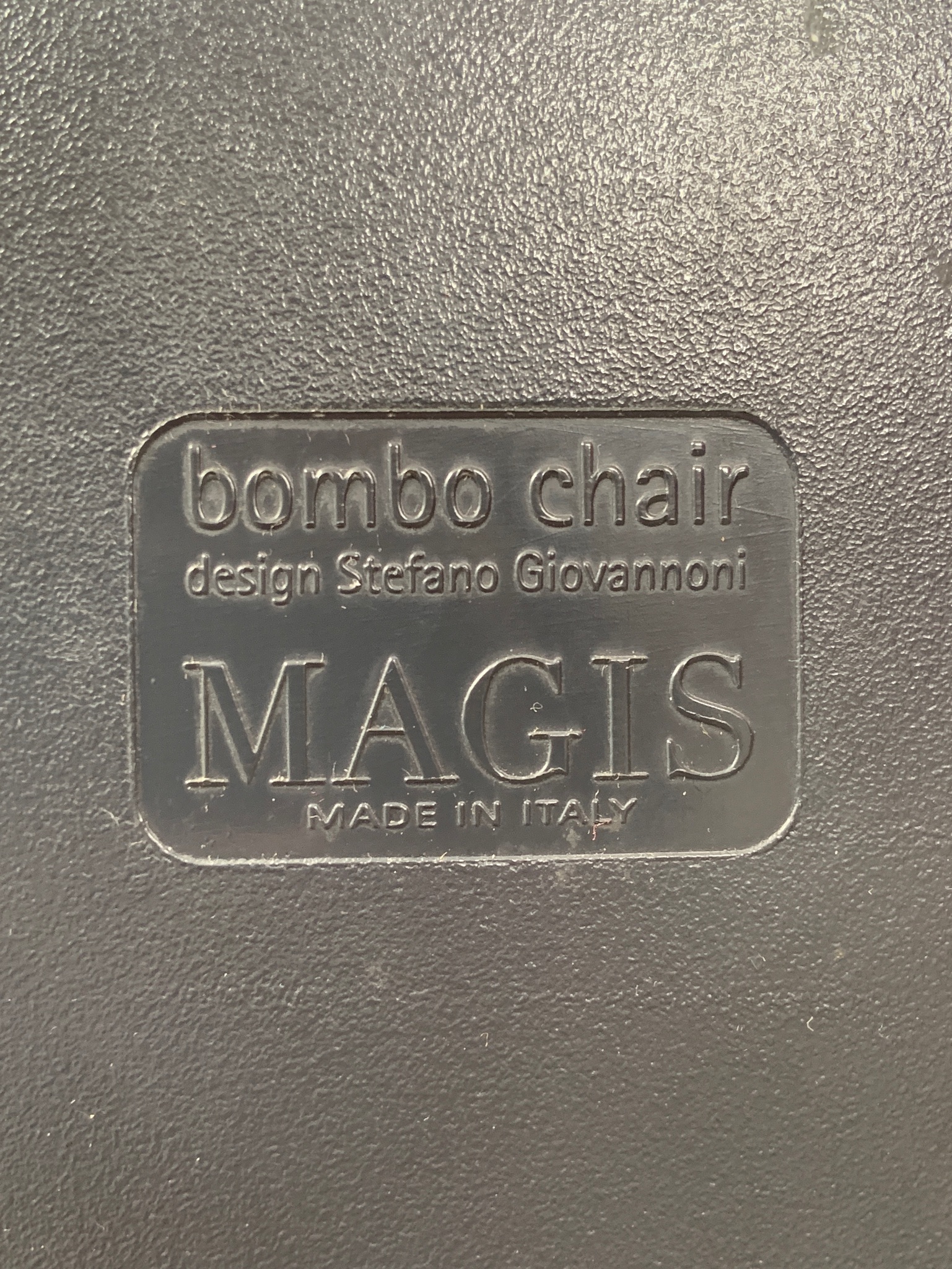 Endurnýtt/selt-Magis Bombo stóll frá Stefano Giovannoni 7