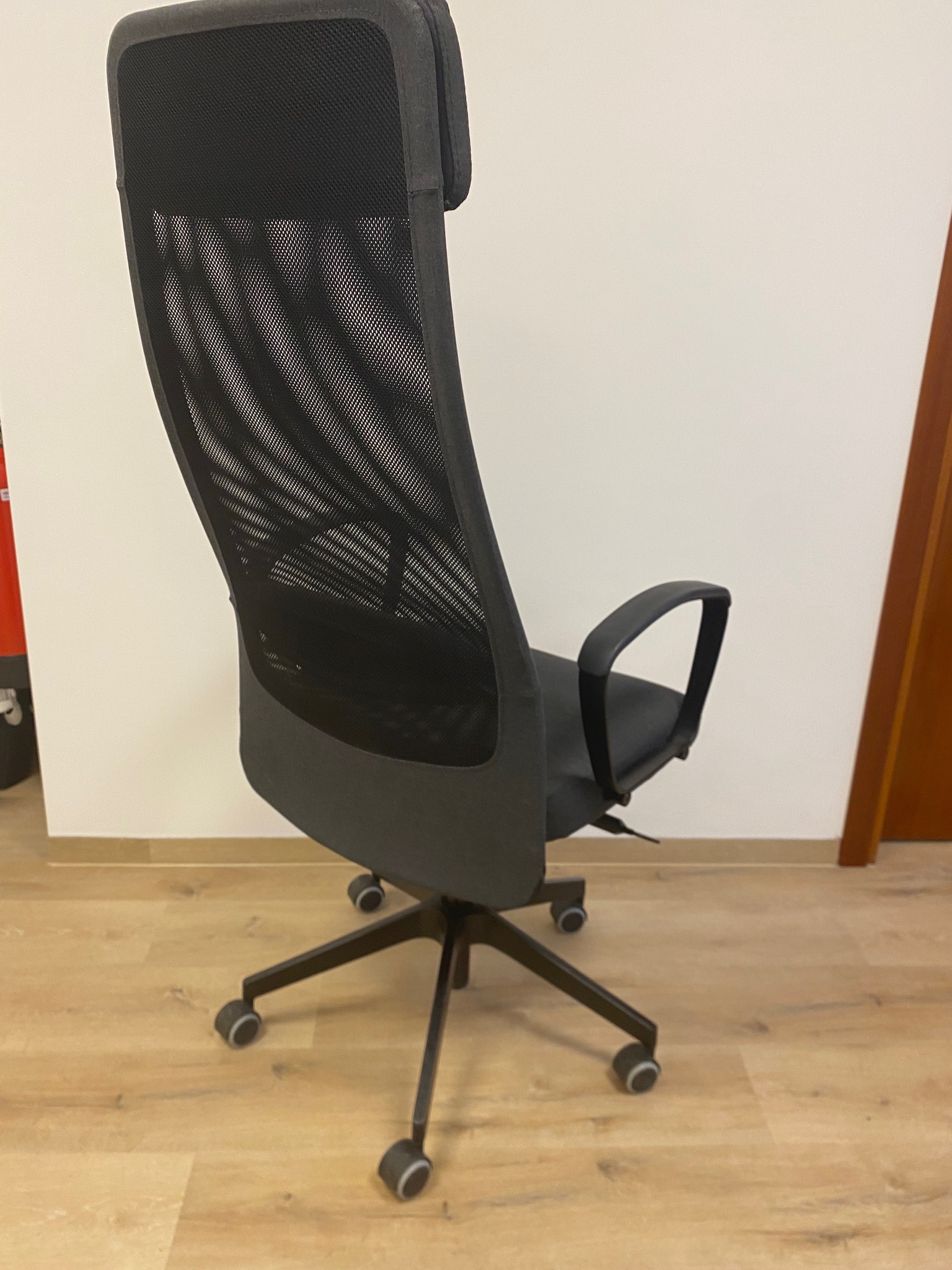 SELT / SOLD IKEA Skrifstofustóll, Markus 3