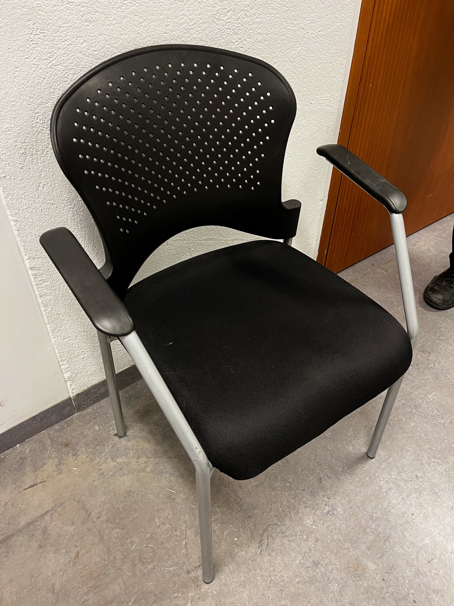 SELT / SOLD Fundar/biðstofustólar - eldhússtólar frá InnX 2