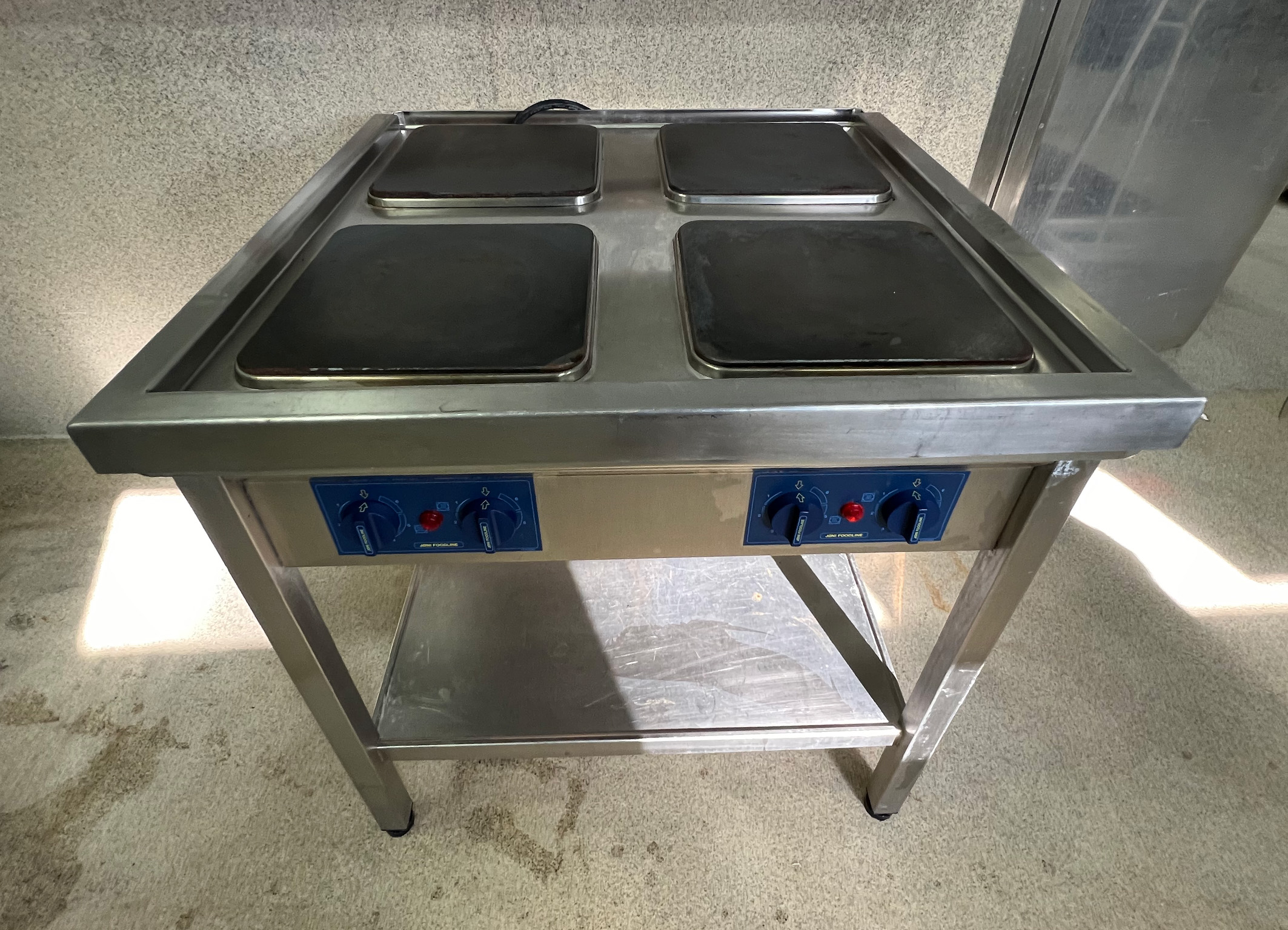 SELT / SOLD Jöni Foodline helluborð 2