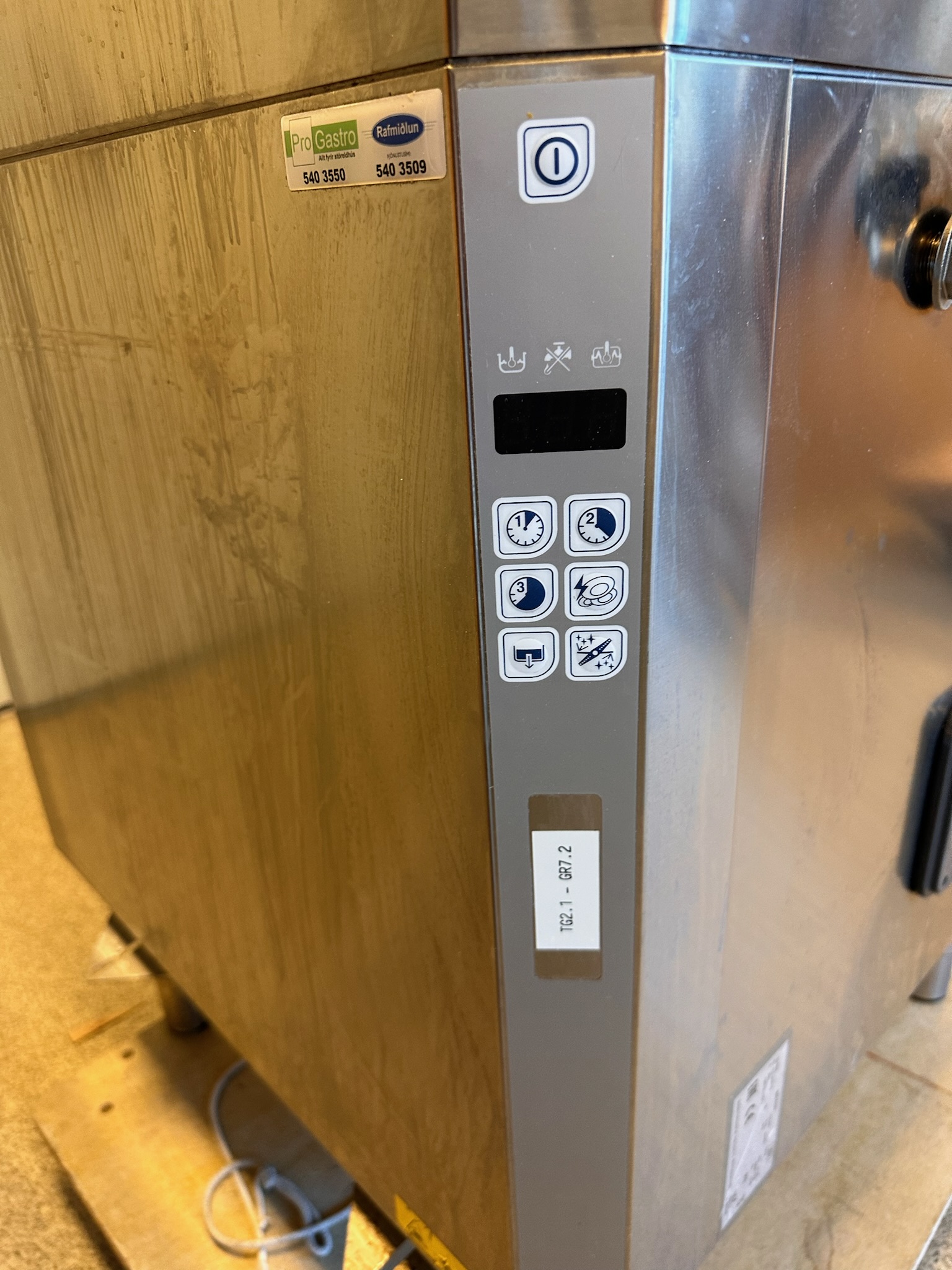 SELT / SOLD Zanussi húddvél, H158 x B62 x D75 sm. 6