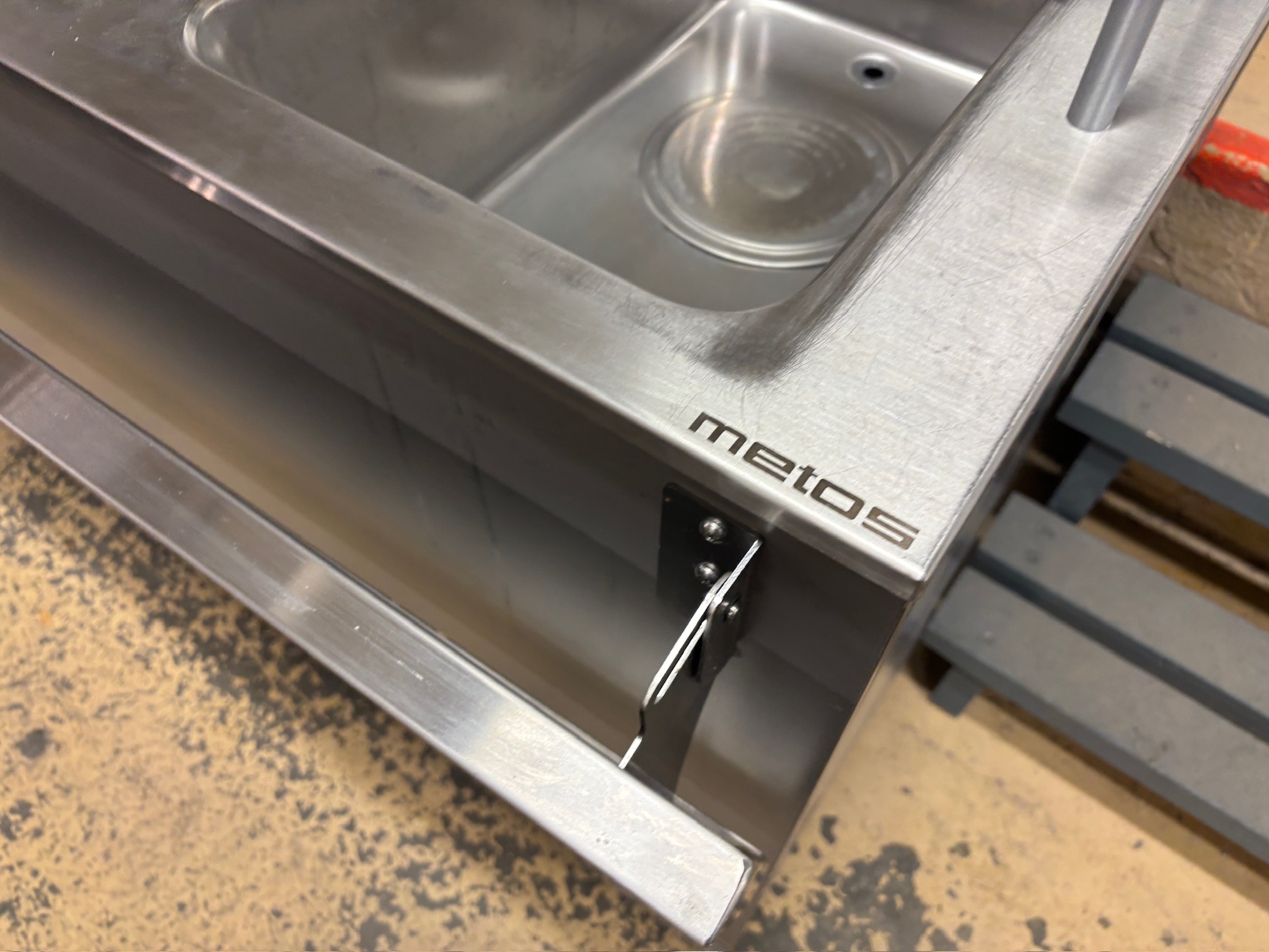 SELT / SOLD Metos gastroborð með hnerrivörn B120xD65/115xH90/128 sm. 7