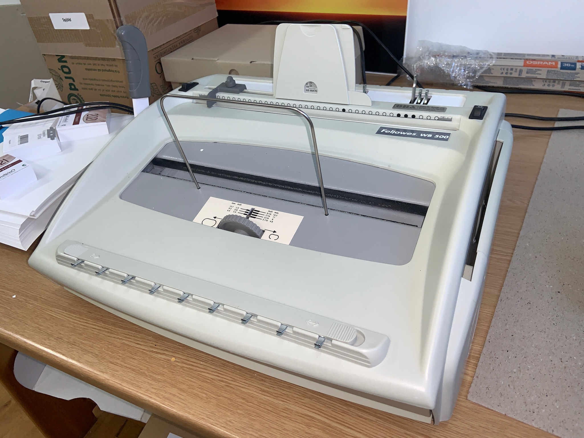 Selt - Fellowes WB 500 bindivél.