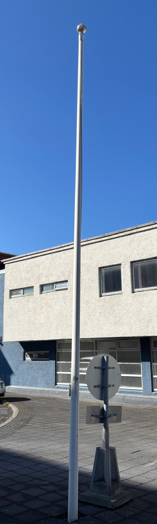 SELT / SOLD Fánastöng, 6 metrar 5