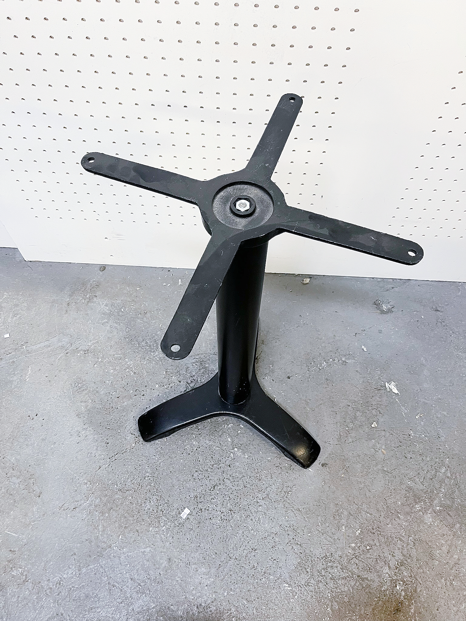 SELT / SOLD Borðfótur H72 sm 2