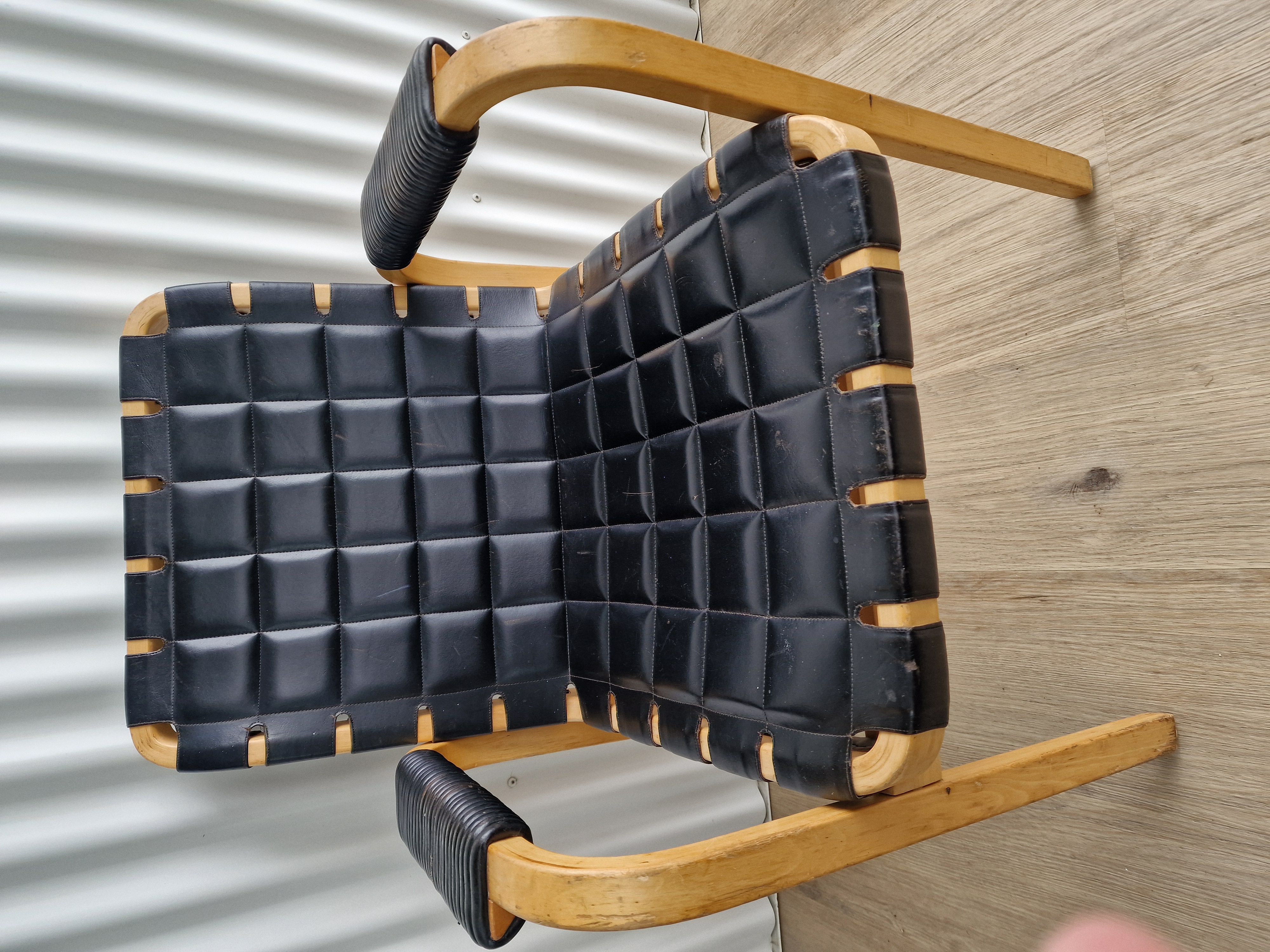 SELT / SOLD Alvar Aalto 45 stóll - birki