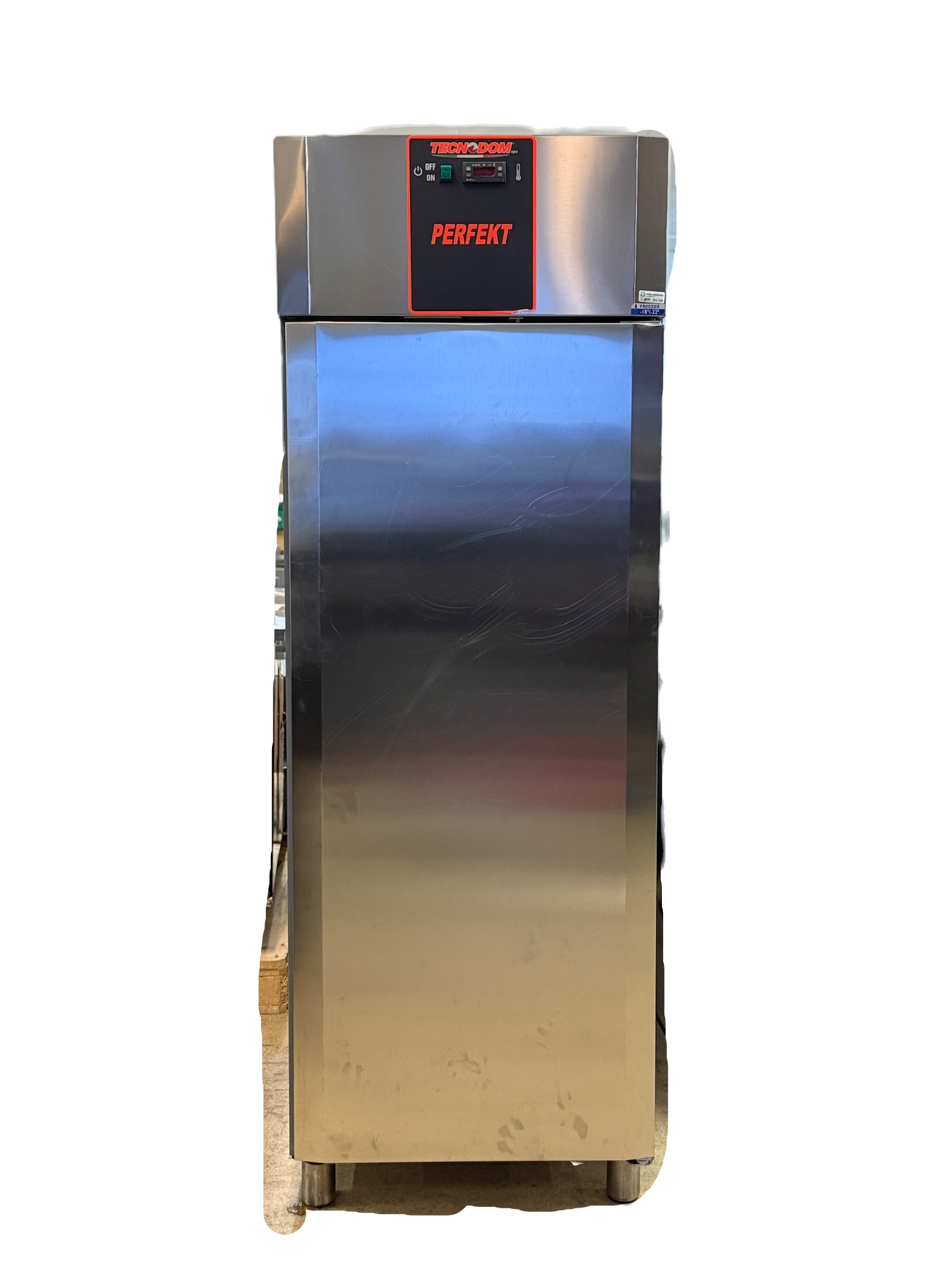 SELT / SOLD Tecnodom Perfekt 700 Stálfrystir frá BVT 2
