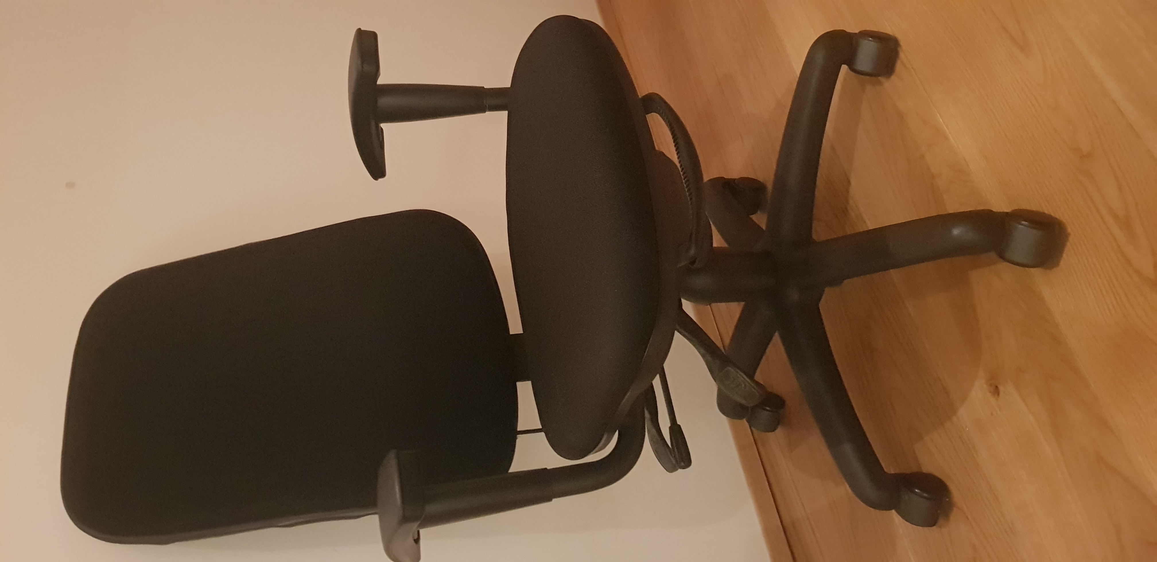SELT / SOLD - Flottur skrifstofustóll - Mark 30 frá Á. G. sem nýr 7