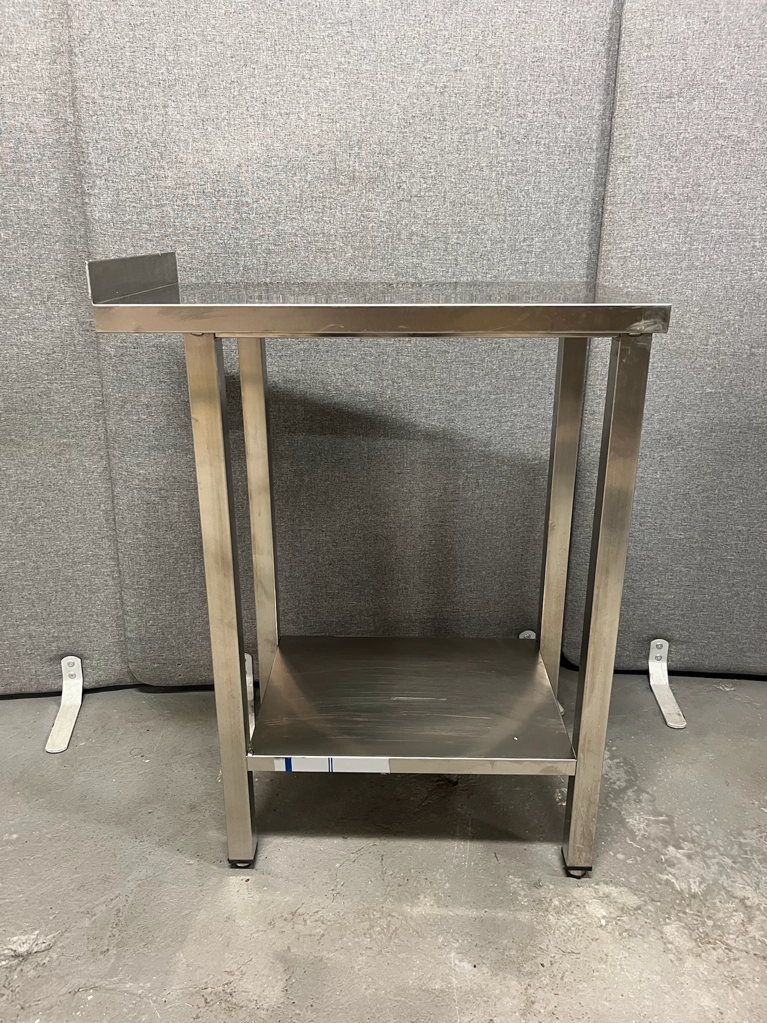 SELT / SOLD ryðfrítt stálborð, þurrkborð, preppborð með kant B40 D70 H90 sm. 4