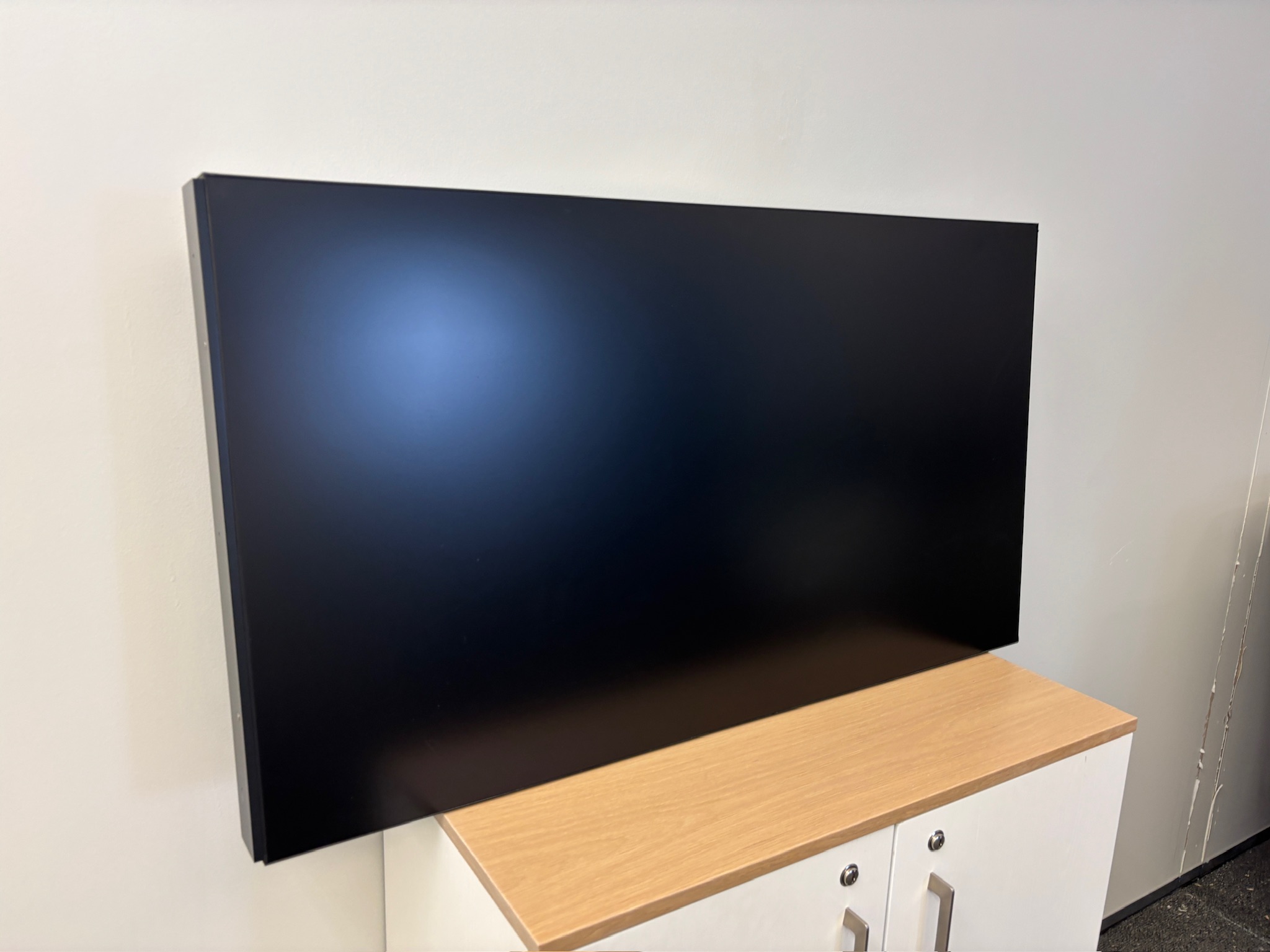 SELT / SOLD NEC upplýsingaskjár með veggfestingu, LCD, 46'', 24/7 2