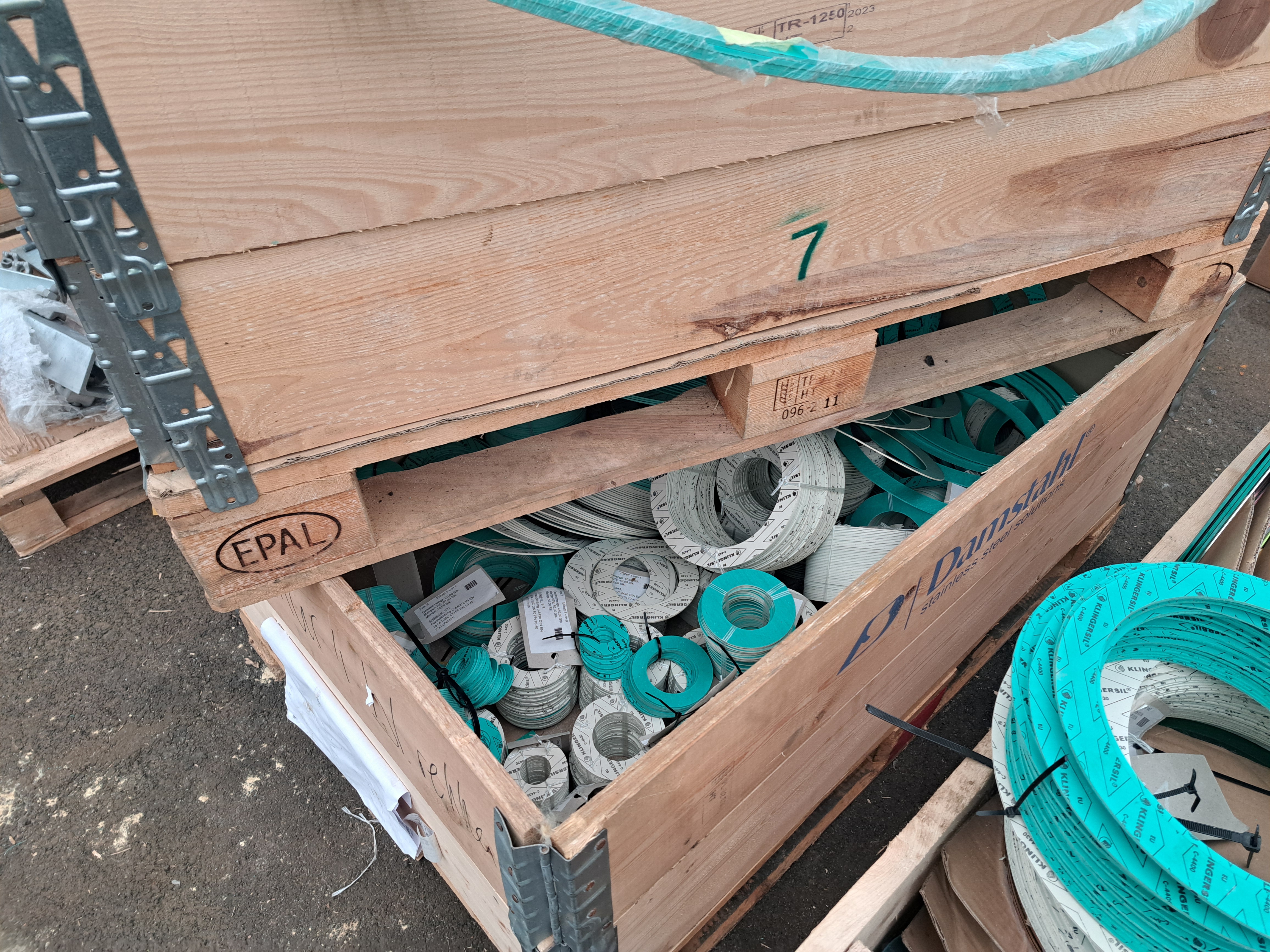 SELT / SOLD - Þéttihringir um 4000 stk. 4