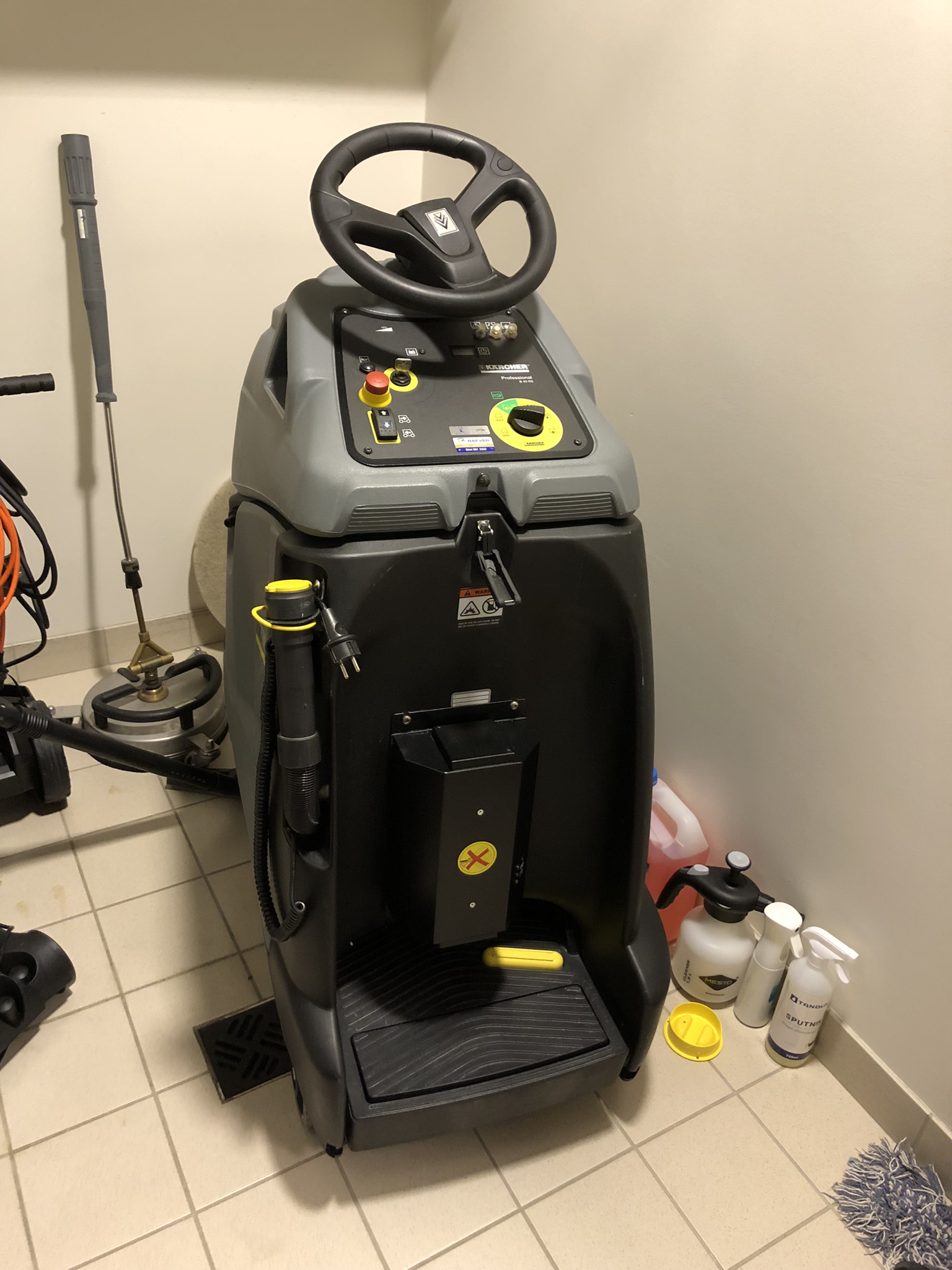 SELT / SOLD Karcher Professional B 40 RS - skúringavél - ræstivél 5