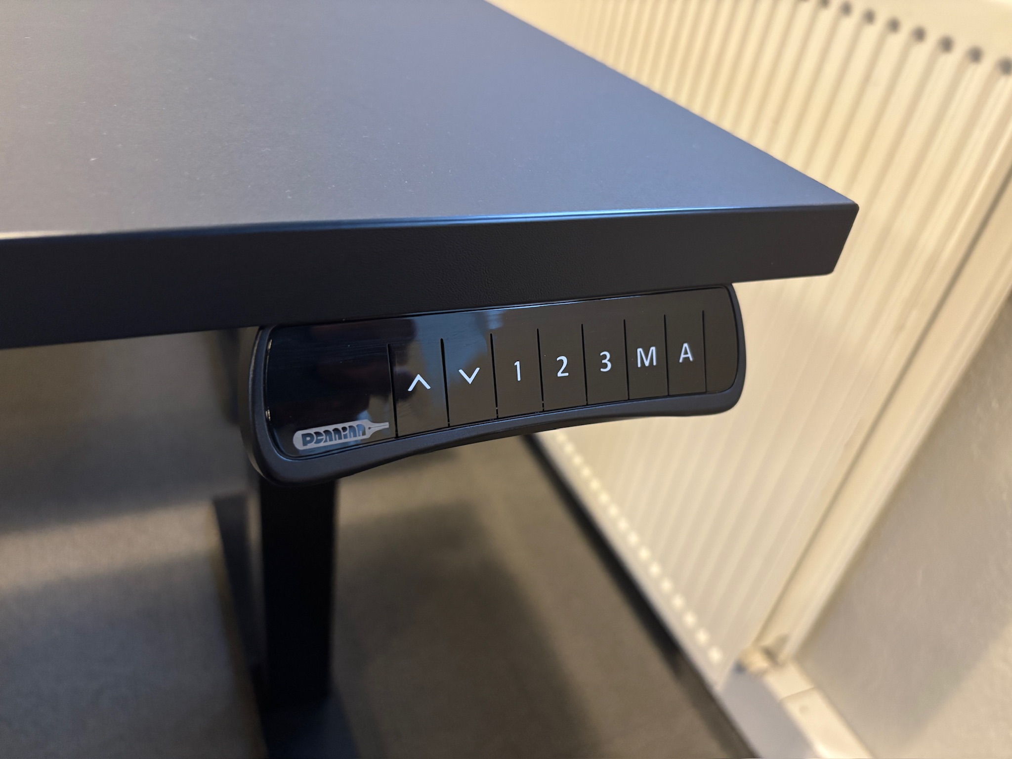 EKKI TIL SÖLU - Kinnarps rafmagnsborð frá Pennanum, B160 x D80 sm. 2