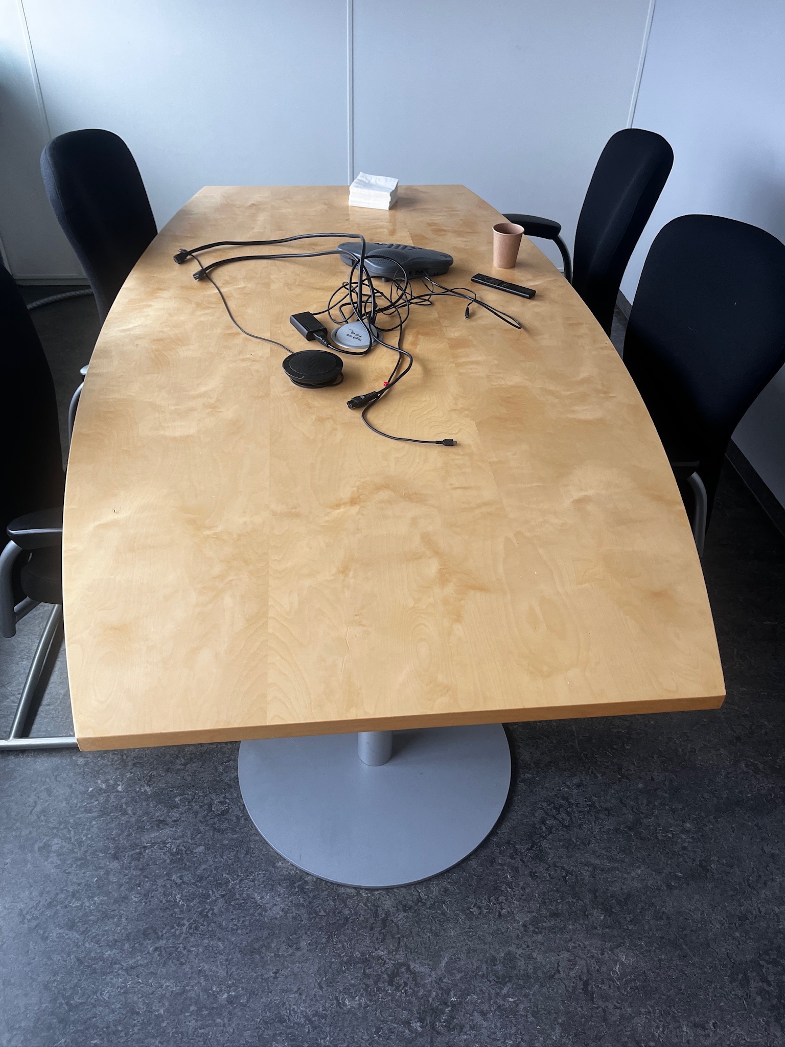 SELT / SOLD Fundarborð L200 x B110 x H75 sm. 3