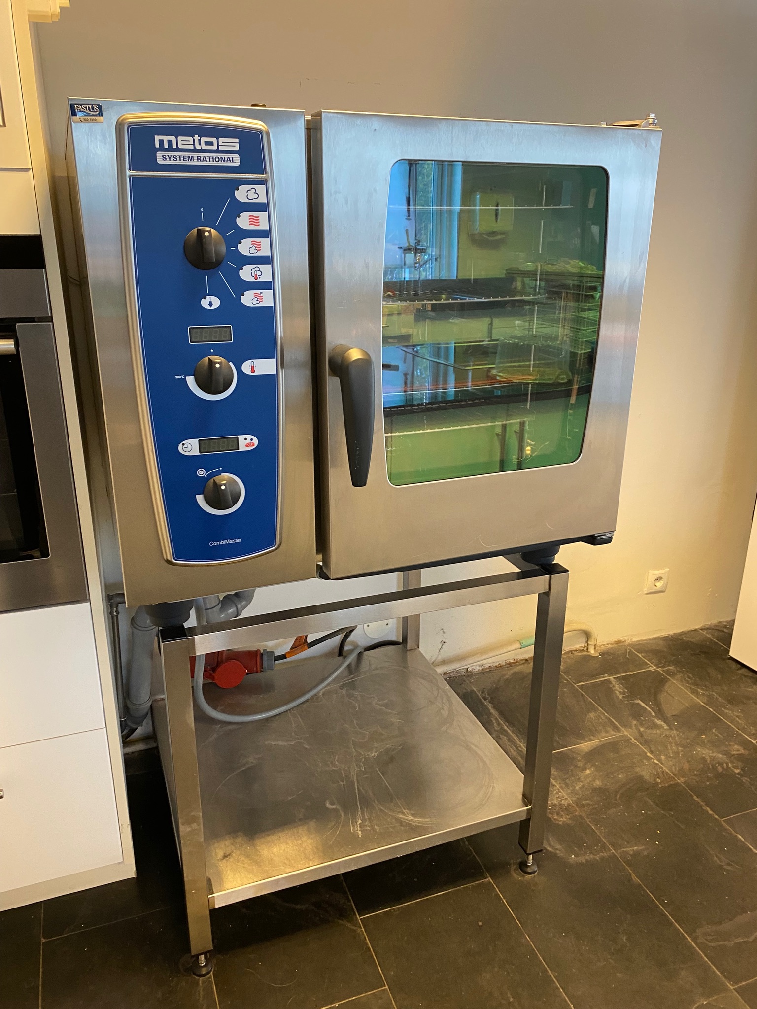 SELT / SOLD Metos stóreldhúsofn, 6 skúffur - eins og nýr