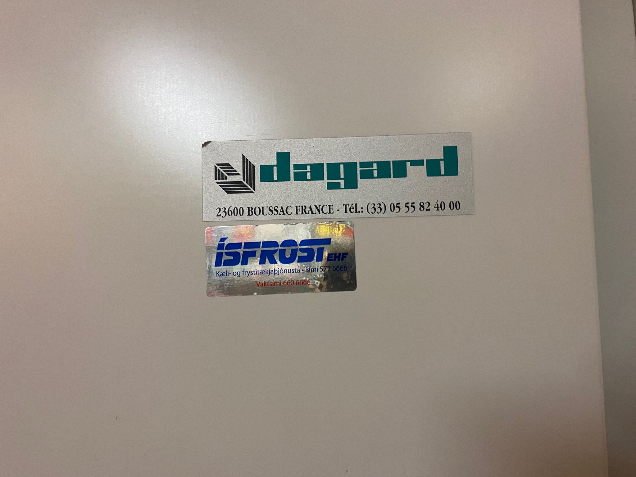 SELT / SOLD Frystir manngengur 1.84 fm toppstandi 11
