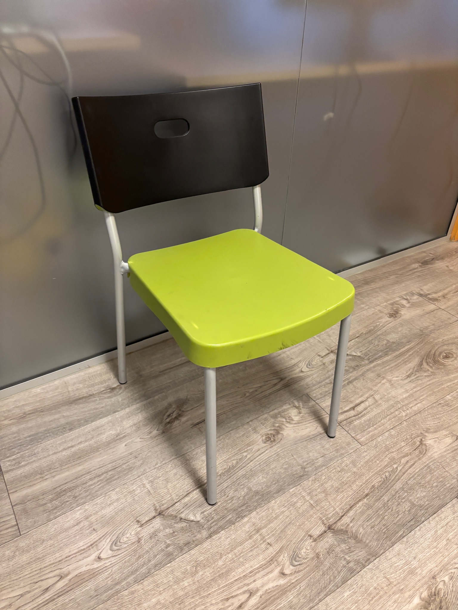 SELT / SOLD IKEA eldhússtólar, staflanlegir 2