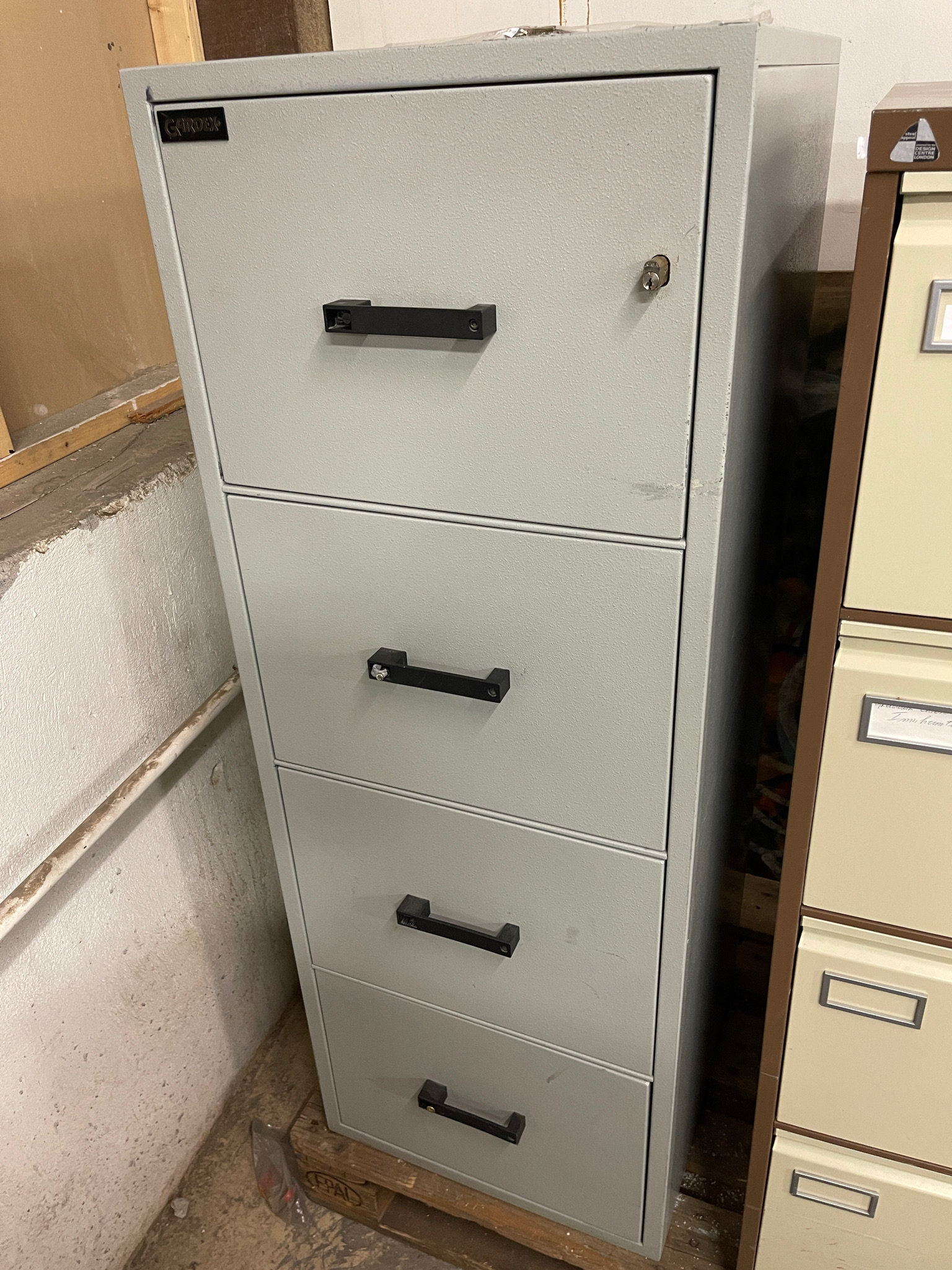 SELT / SOLD - Kardex safe-file eldvarnarskápur