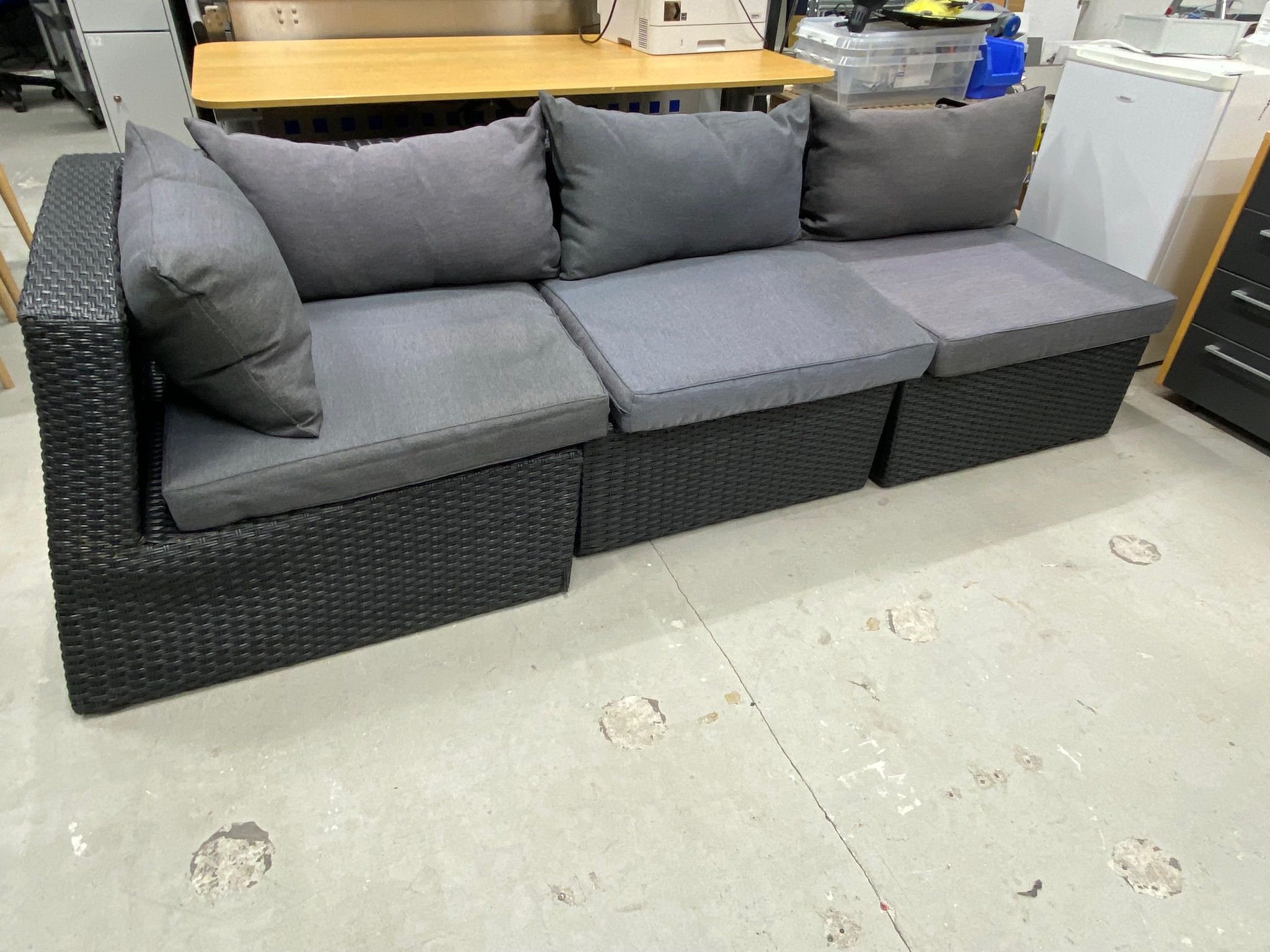 SELT / SOLD Garðsett / garðbekkur, B230 x D84 sm.