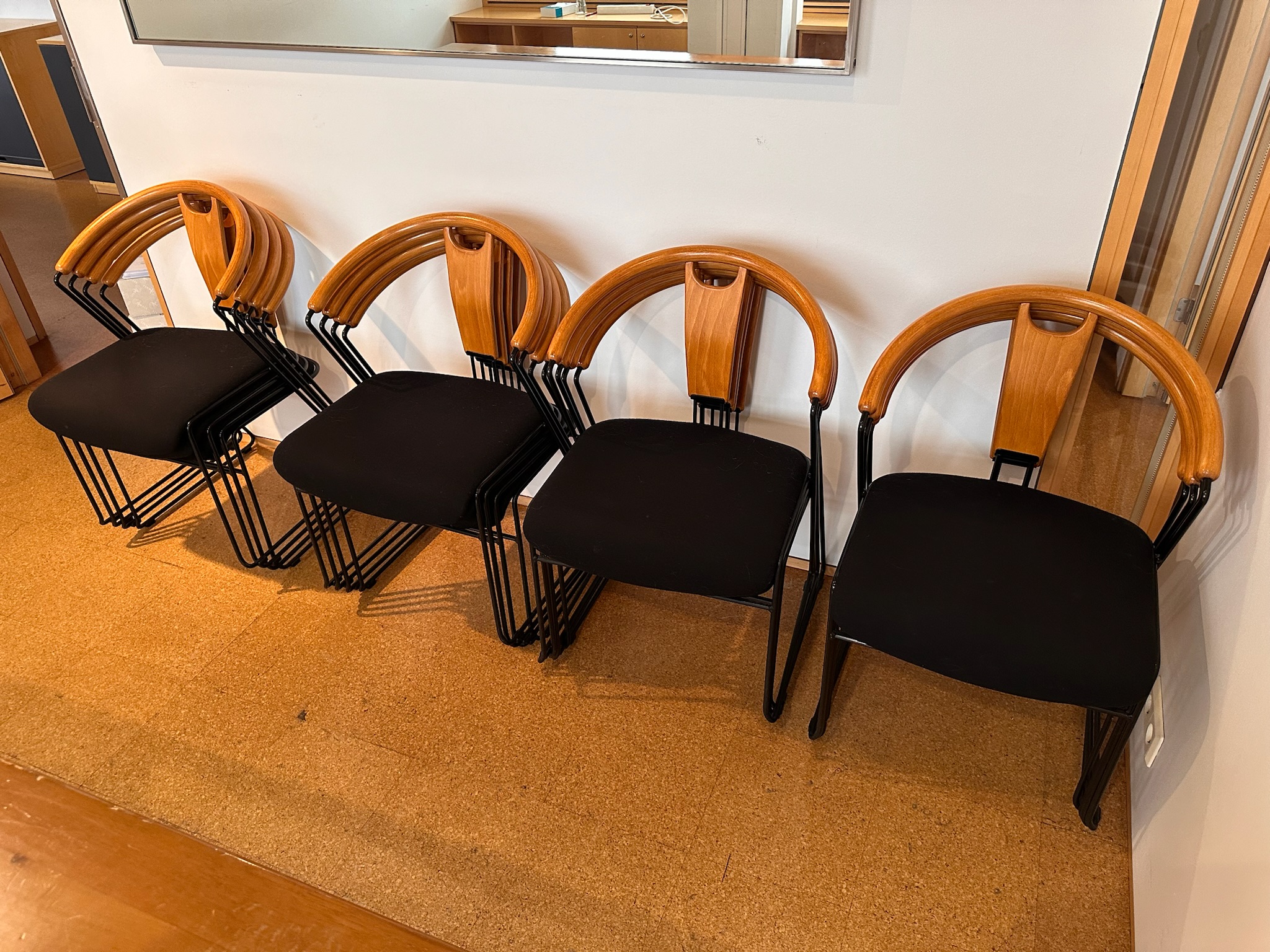 SELT / SOLD GKS fundarstólar - staflanlegir - hönnunarstólar (4 stk.) 4
