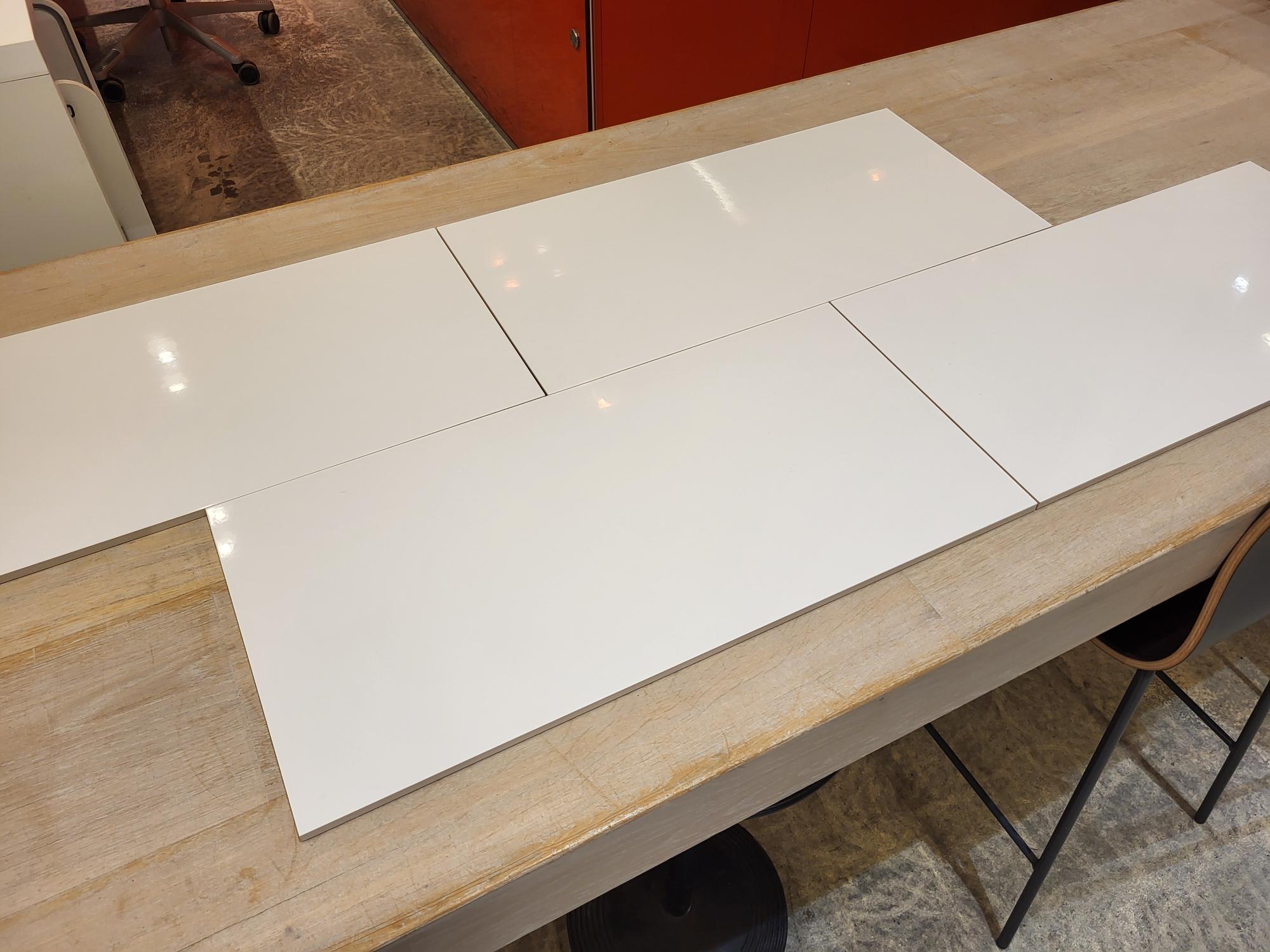 Tripoli Blanco glans hvítar veggflísar frá Pamesa, 30 x 60 sm. 575 fm.