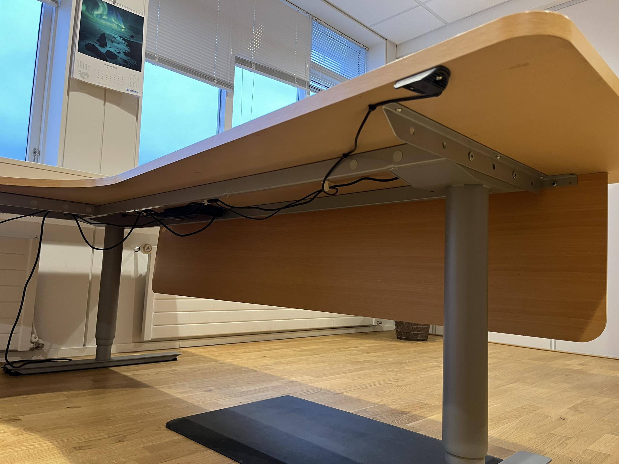 SELT / SOLD Rafmagnshornborð m/blygðunarspjaldi frá Á. Guðmundsson 3