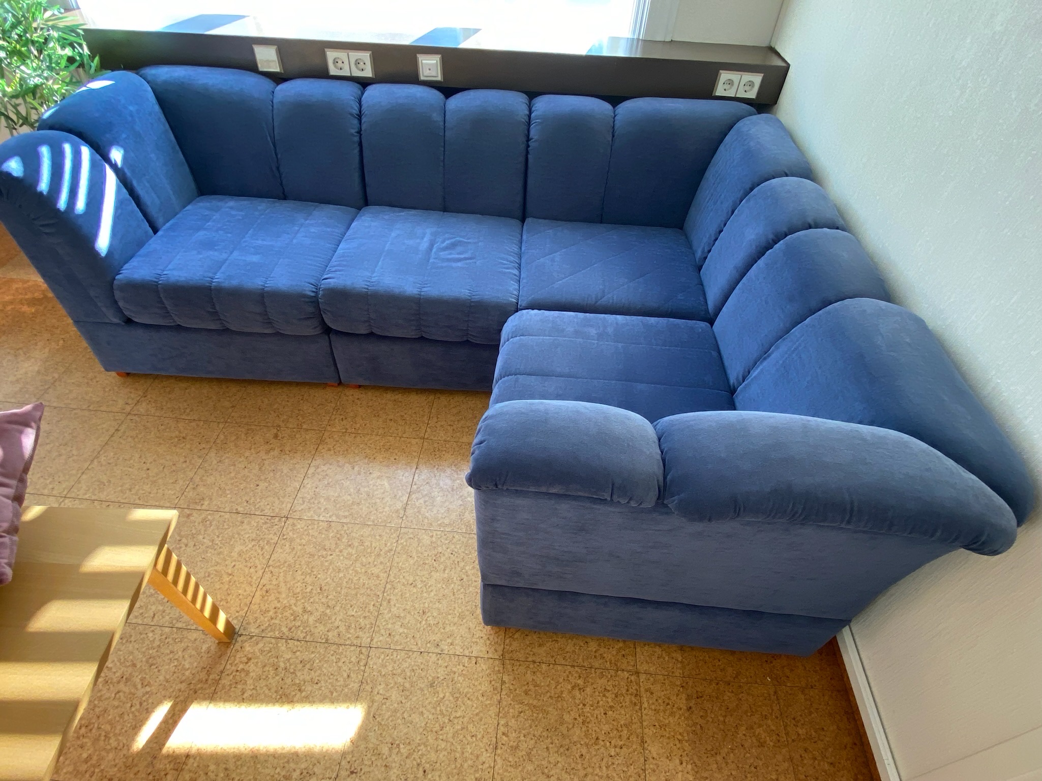 SELT / SOLD Velvet hornsófi blár (1 stk.) 2