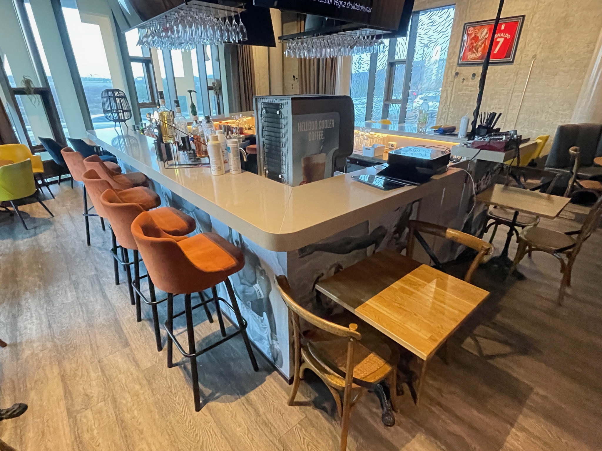 SELT /SOLD Barstólar orange nýlegir stílhreinir 9