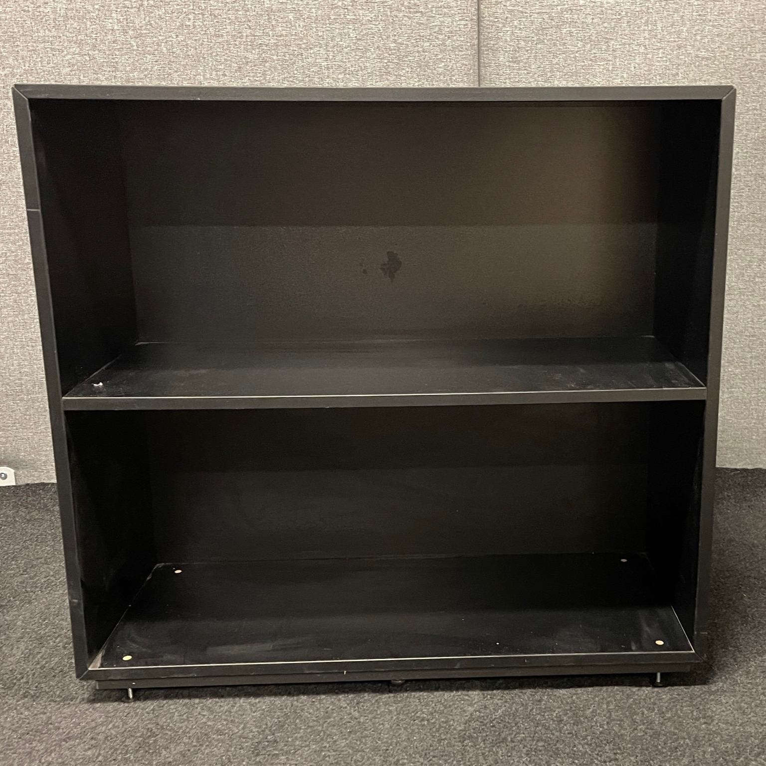 SELT / SOLD Skápaeining, B80 x D35 x H75 sm.