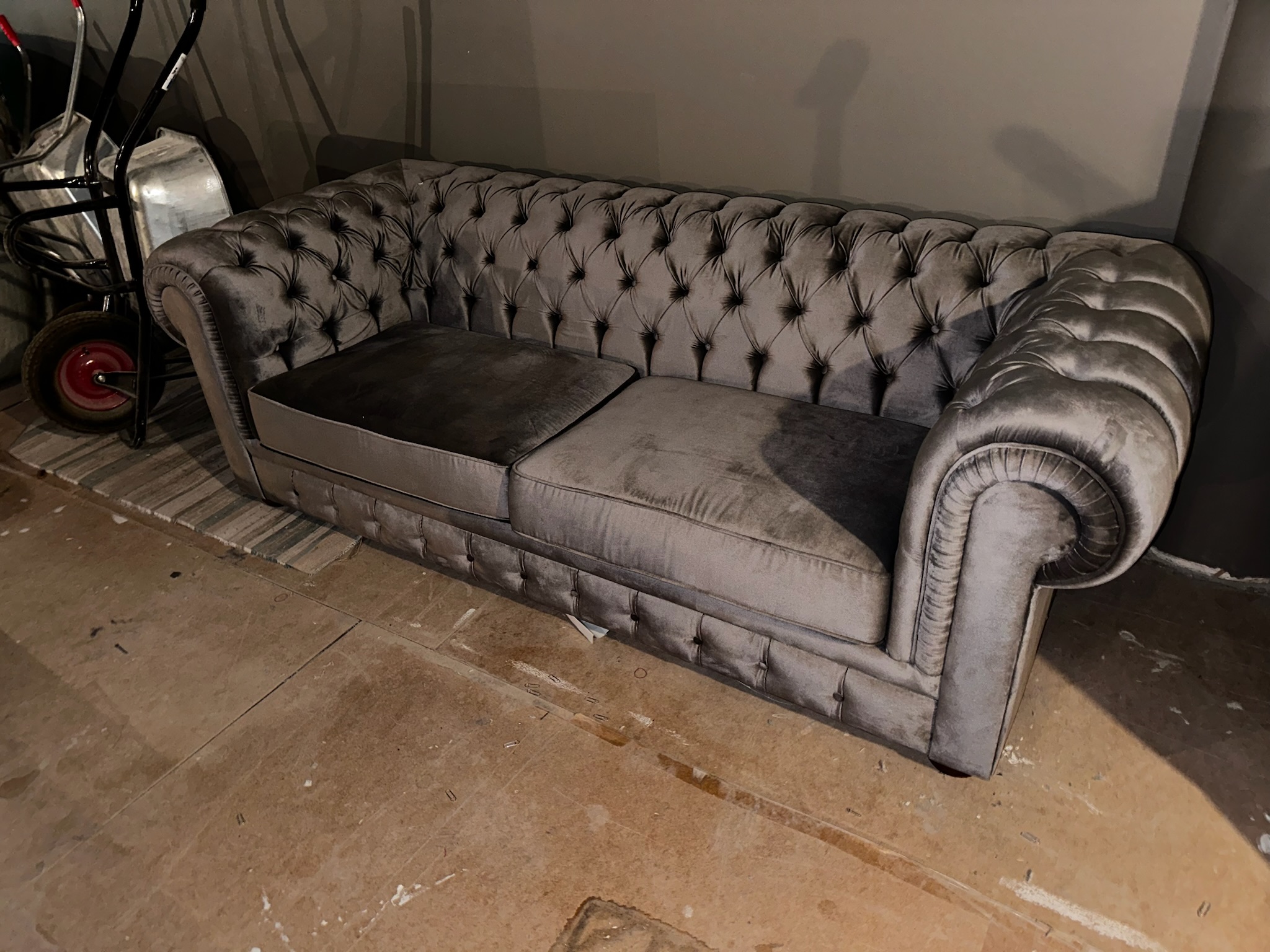 SELT / SOLD - Cupon chesterfield sófi, B230 x D100 x H78 sm. 6