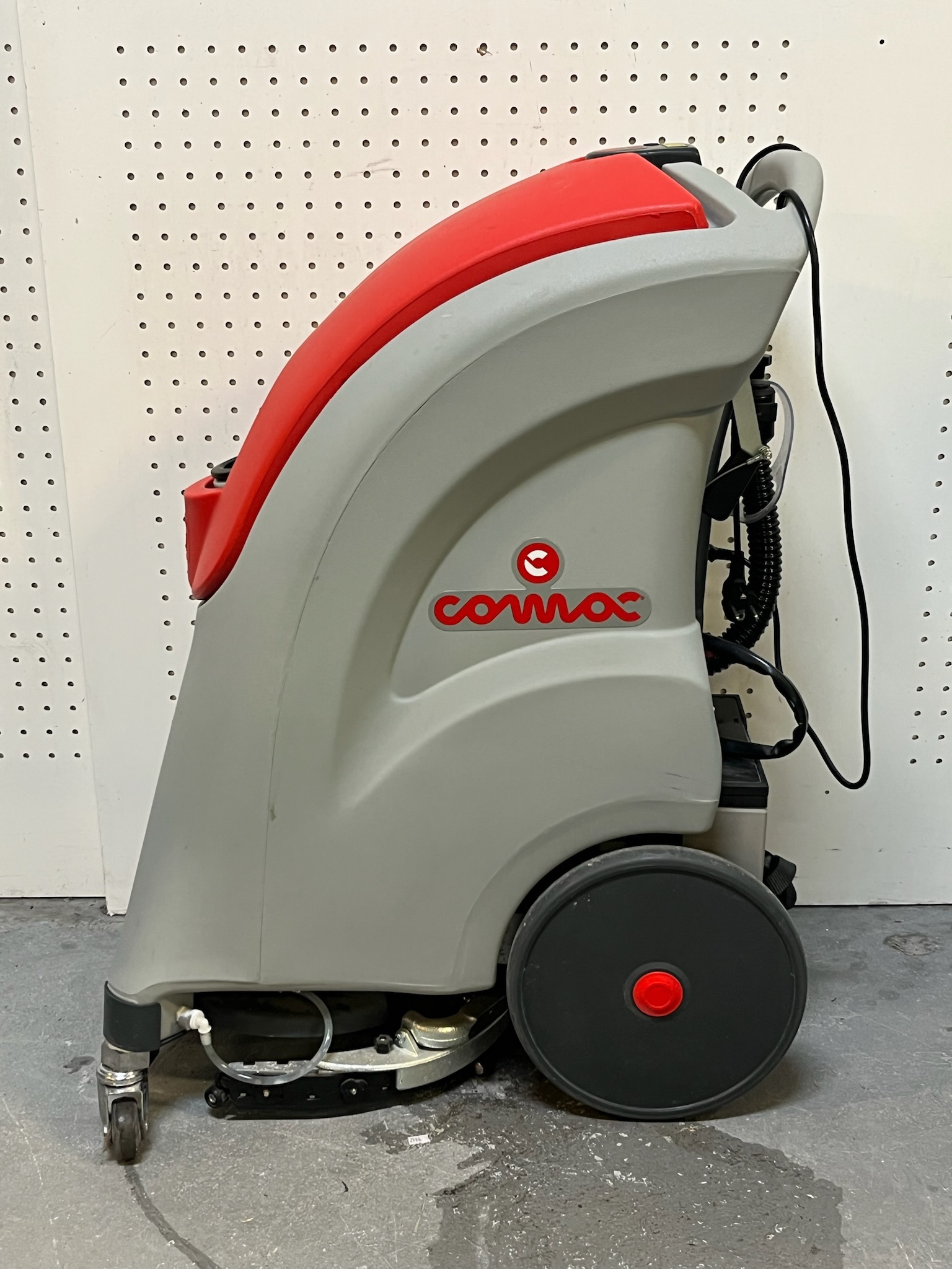 SELT / SOLD Comac L16B skúringavél (2019)