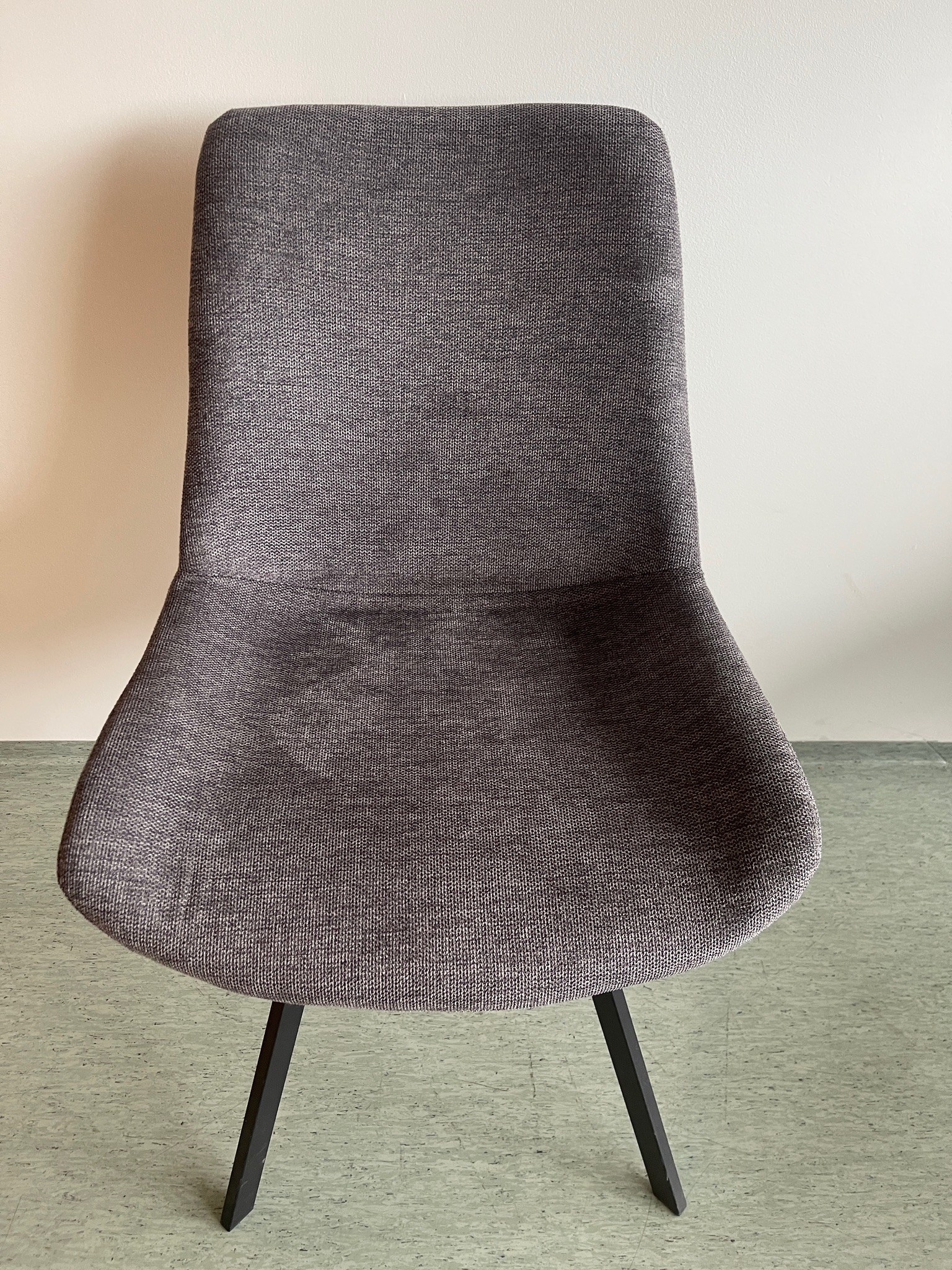SELT / SOLD JYSK HYGUM borðstofustóll með snúningi grár/svartur - (4 stk) 7