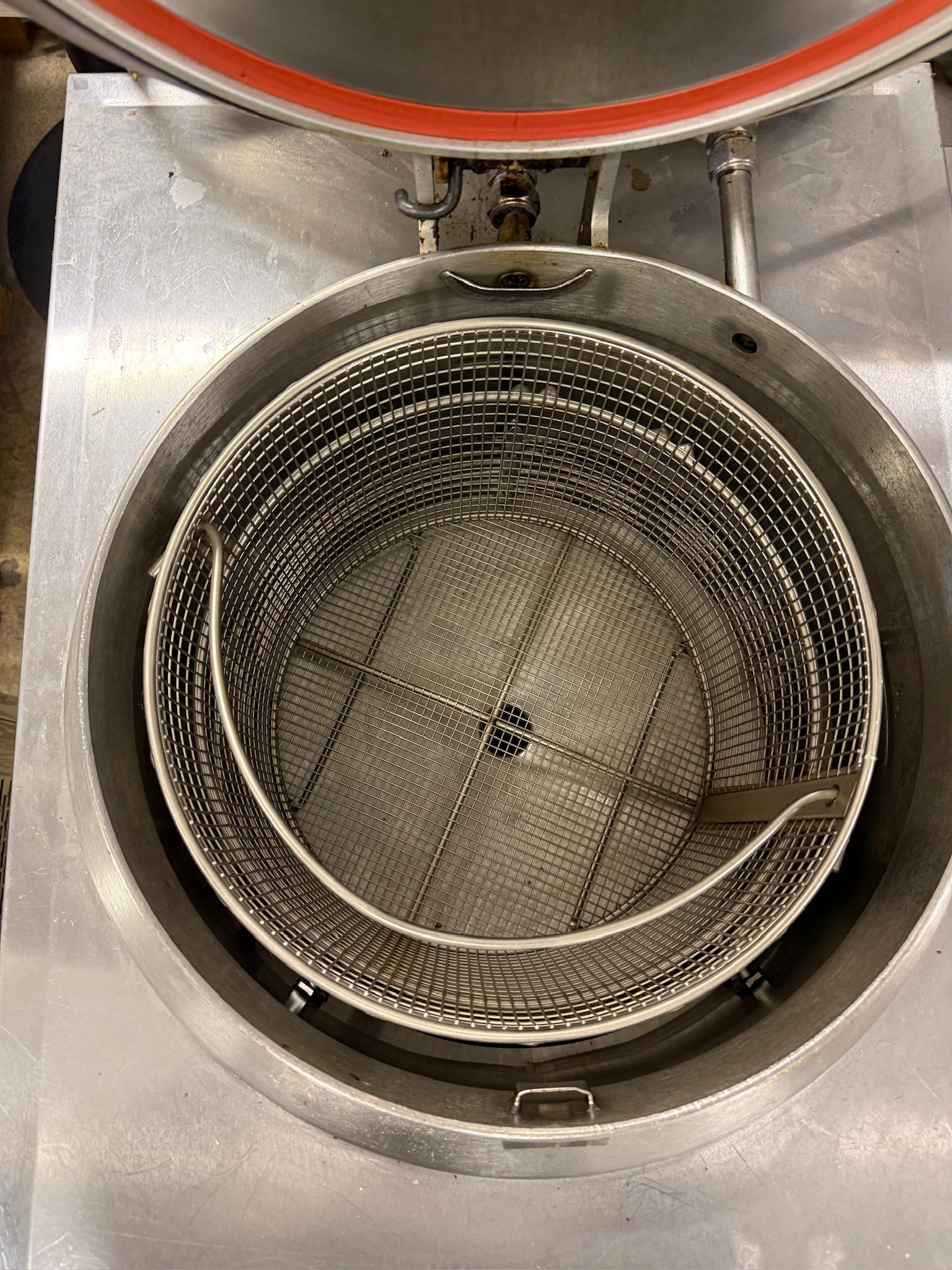 BKI djúpsteikingar þrýstipottur (pressure fryer) 7