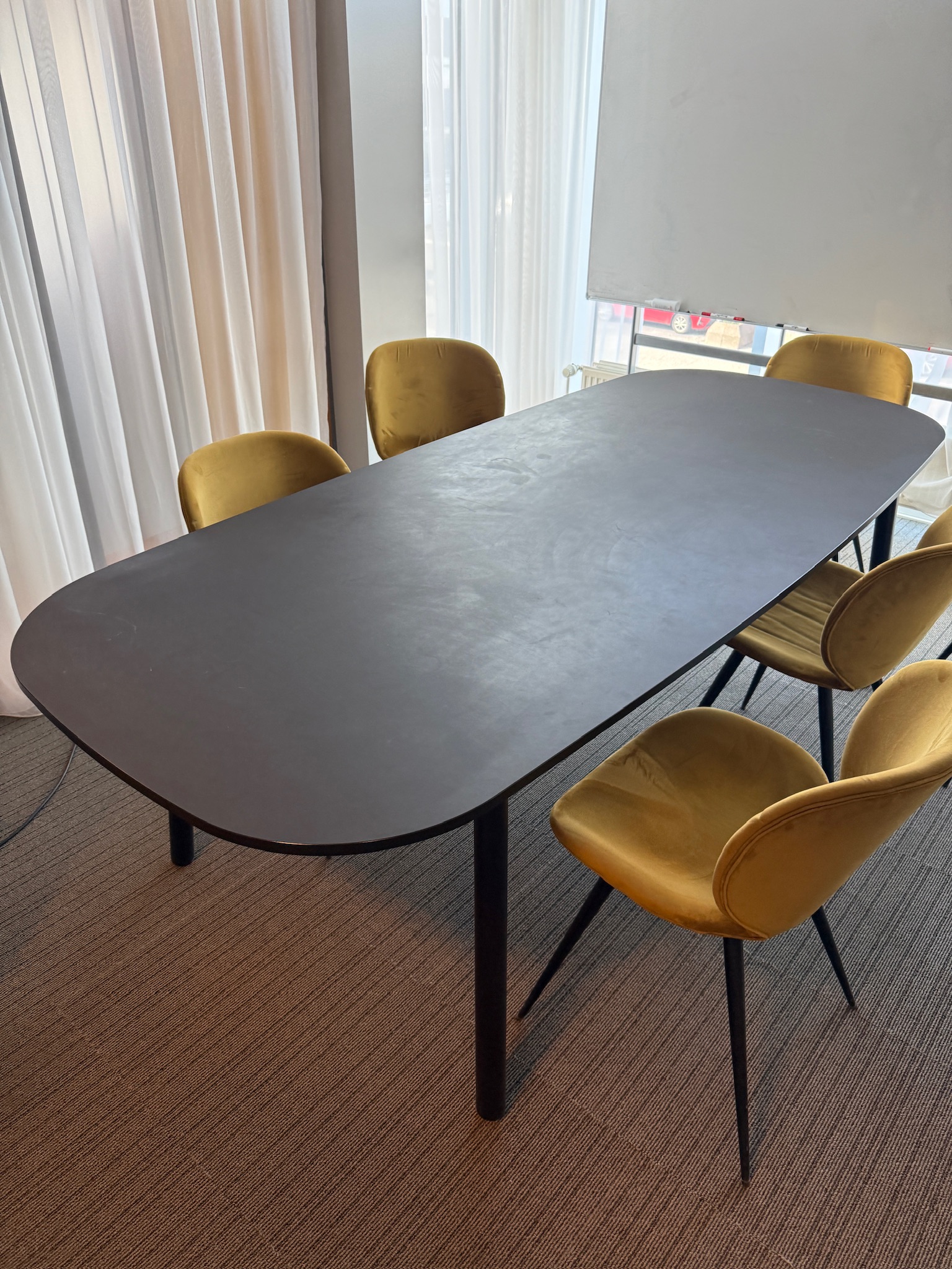 SELT / SOLD IKEA borðstofuborð, L240xB105sm. 2
