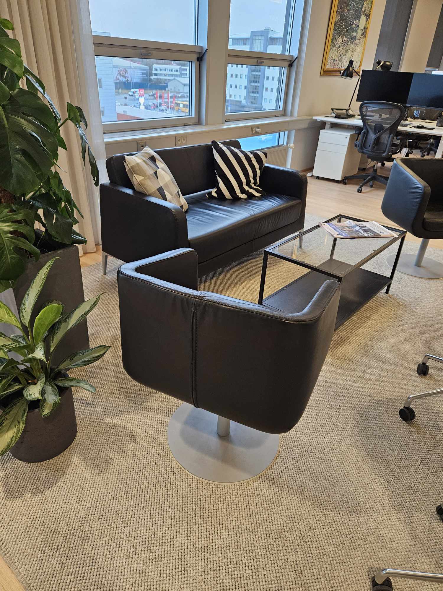 SELT / SOLD - Segis ítalskur leðurstóll 2 stk. 3