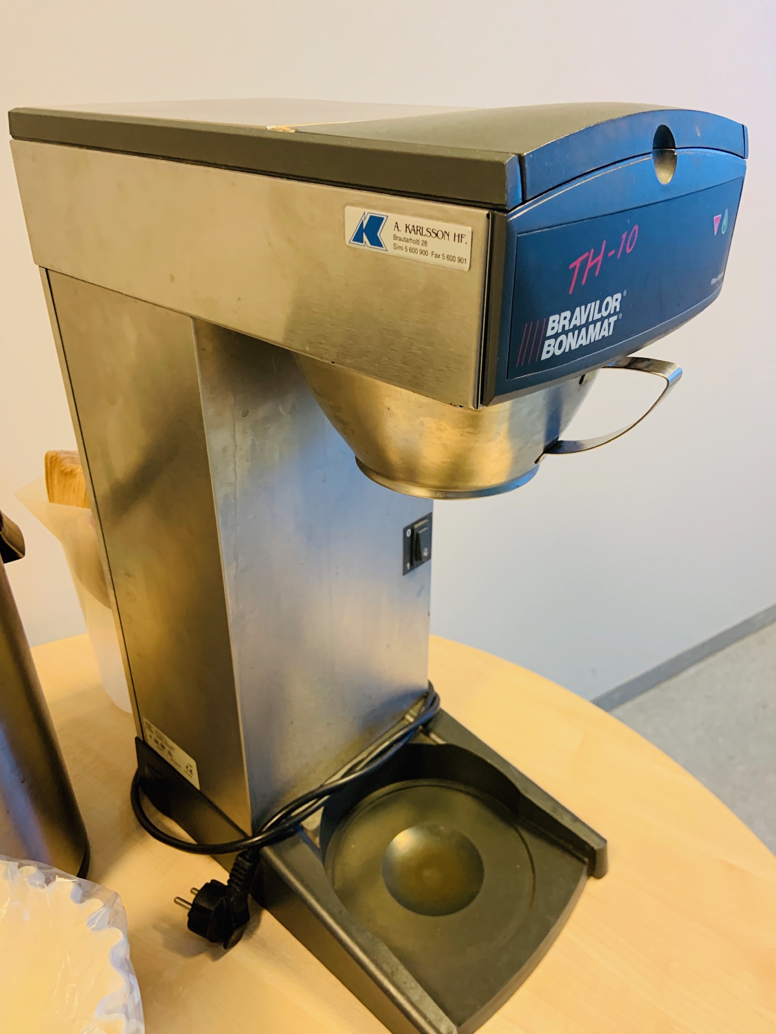 Selt-Bravilor Bonamat TH-10 og Severin kaffivél Café Caprice 5