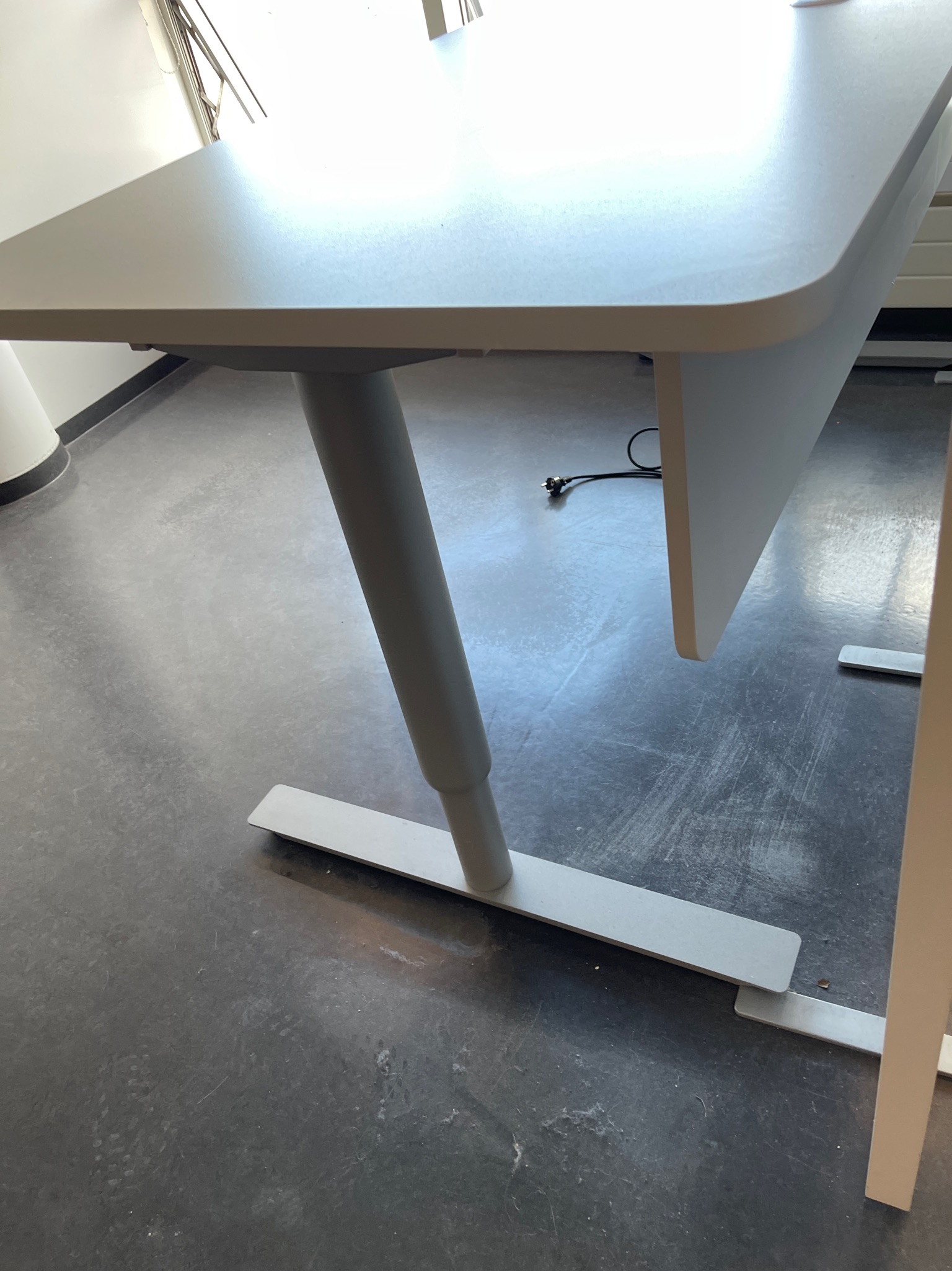 Selt/Endurnýtt-Rafmagnsborð 180x80 hvítt frá Á Guðmundssyni 4
