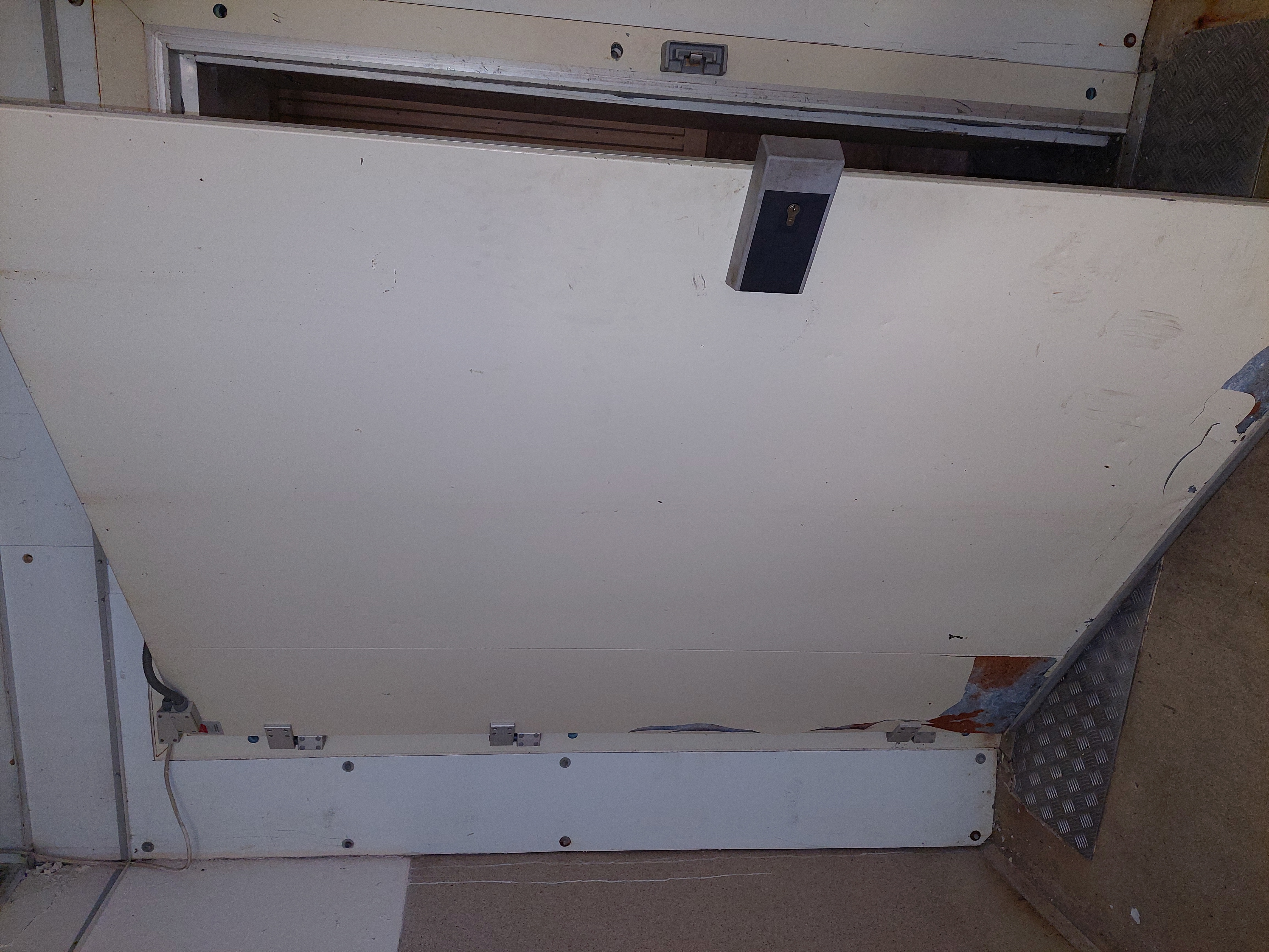 Innkeyrsluhurð fyrir frystigeymslu - Pnr 780 HöfN