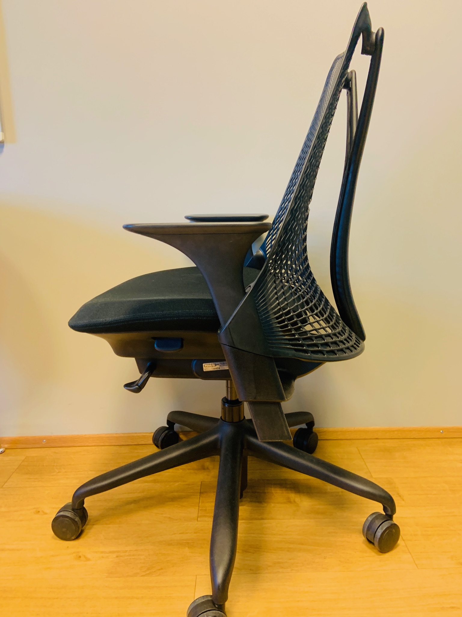 SELT / SOLD Herman Miller Sayl frá Pennanum 3