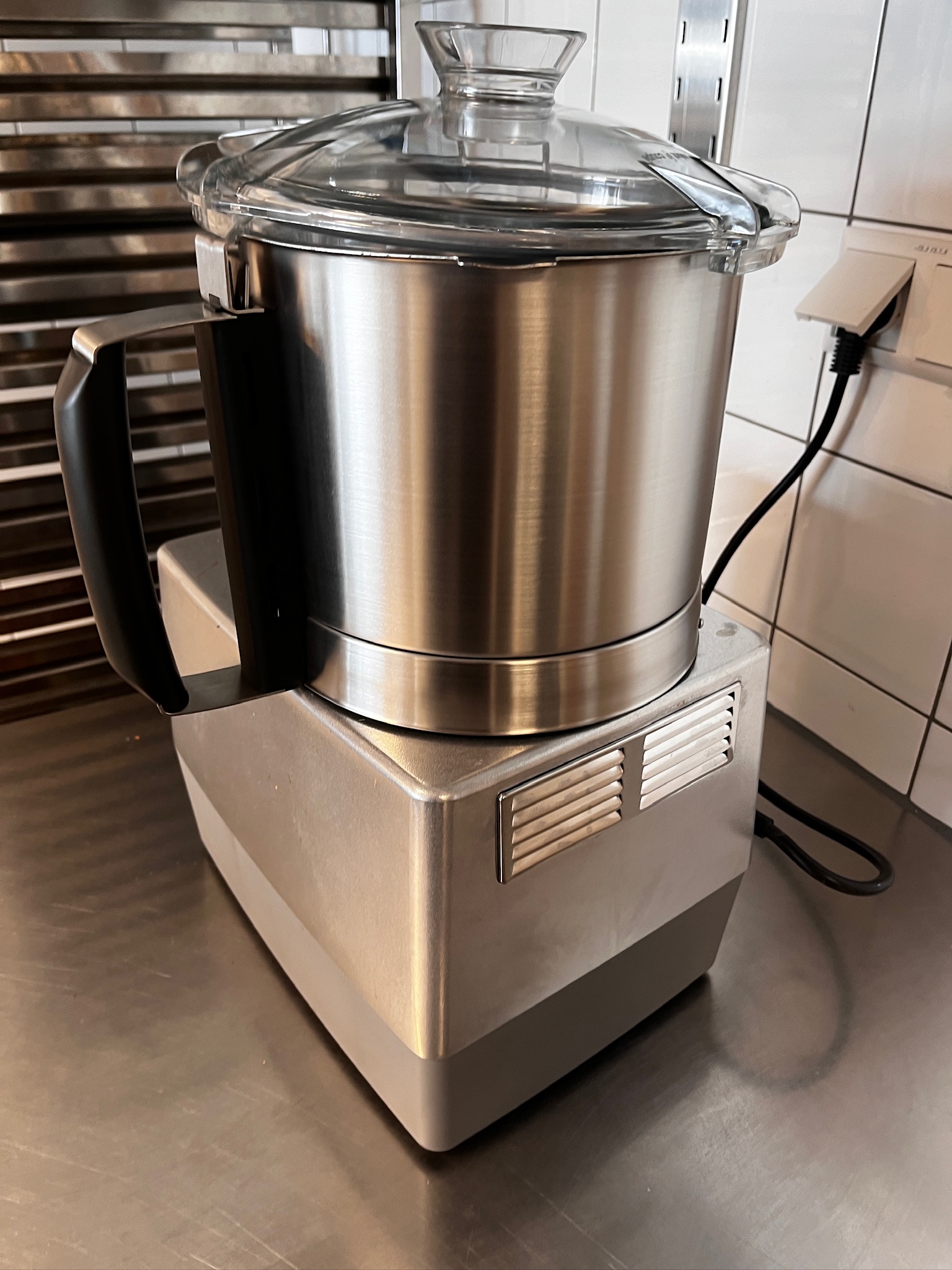 SELT / SOLD Robot Coupe matvinnsluvél / grænmetisvél 2