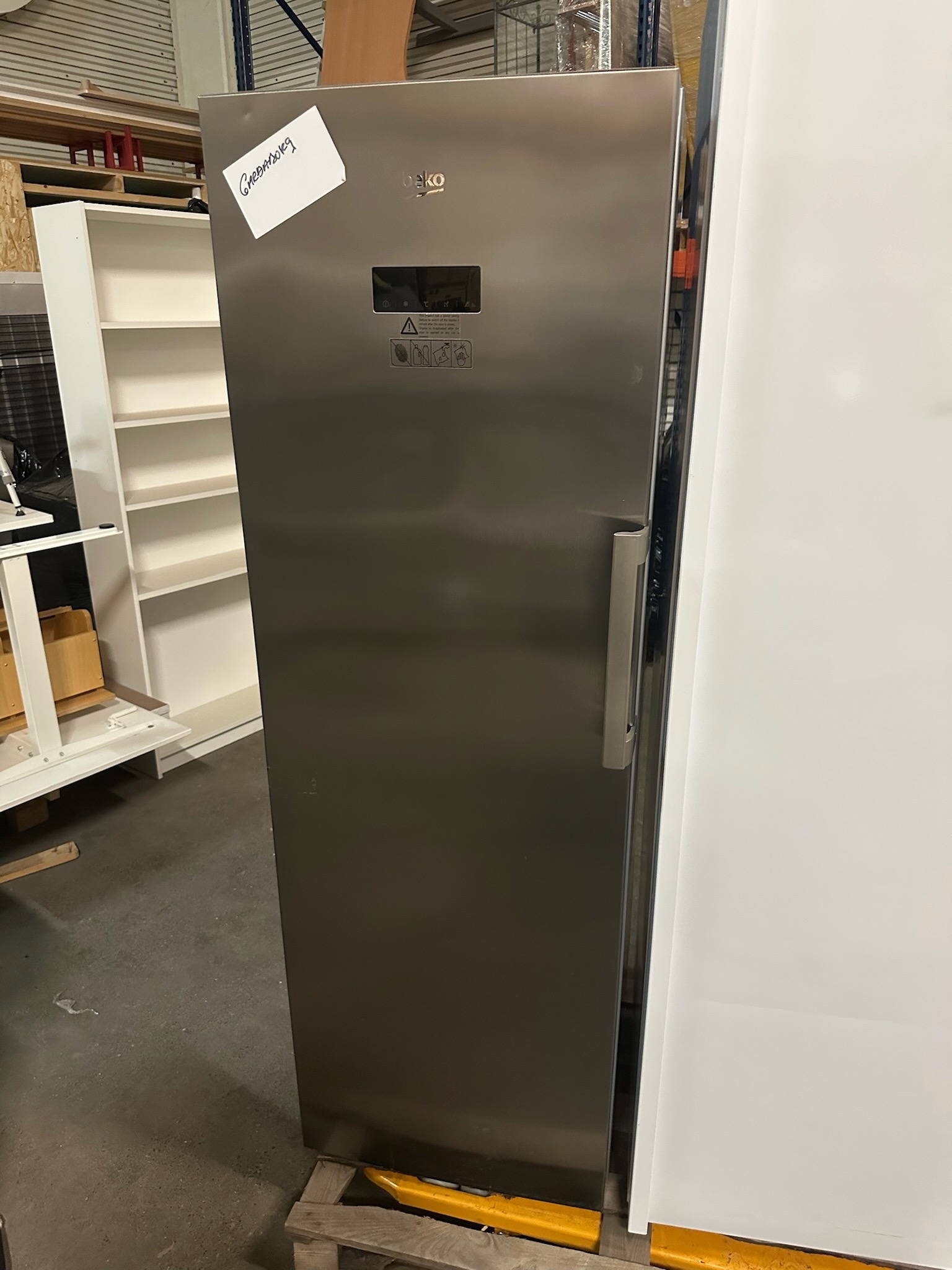 SELT / SOLD Beko frystiskápur., H183 x B61 sm. 2