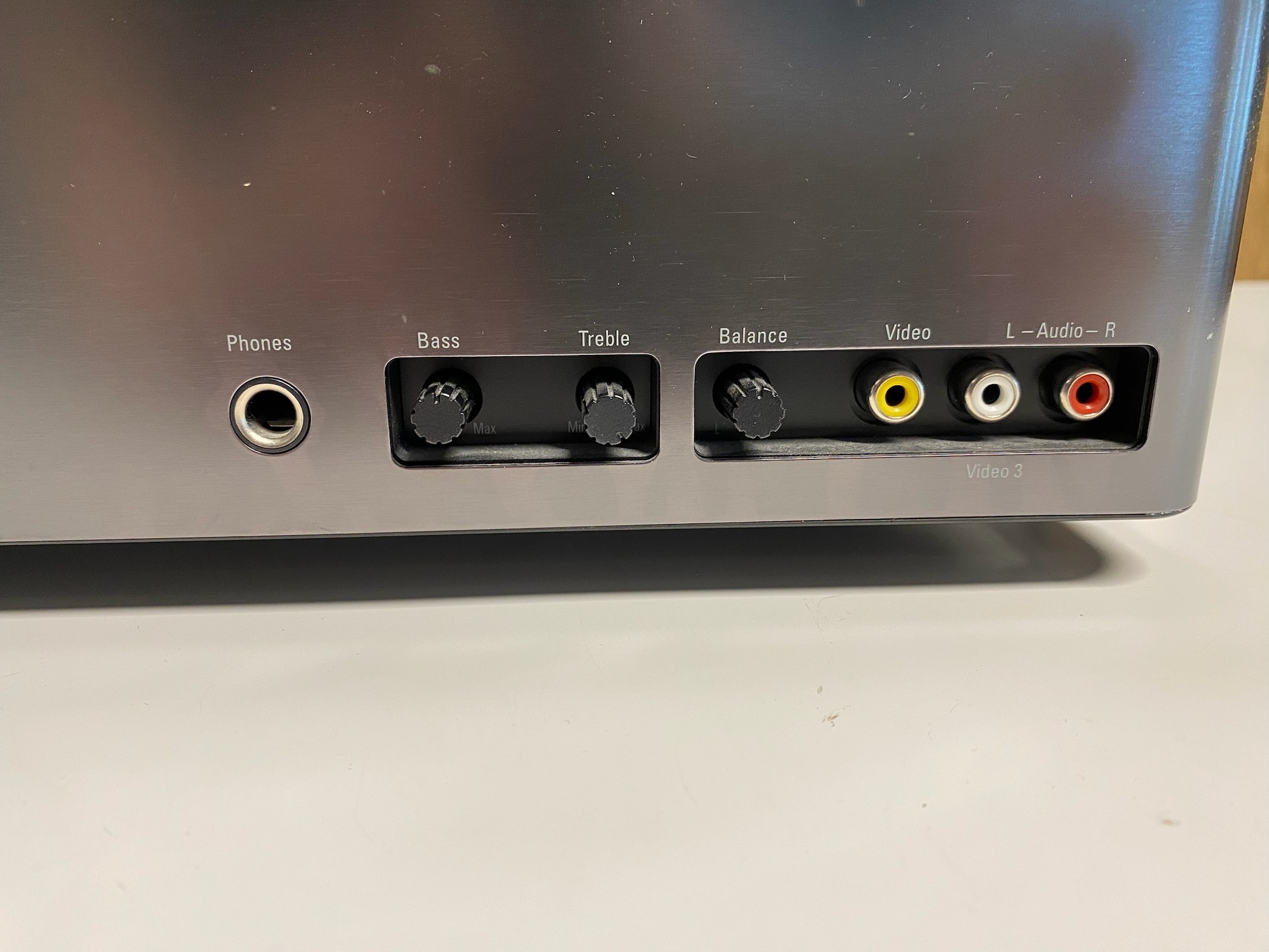 SELT / SOLD Magnari - Harman/Kardon 3